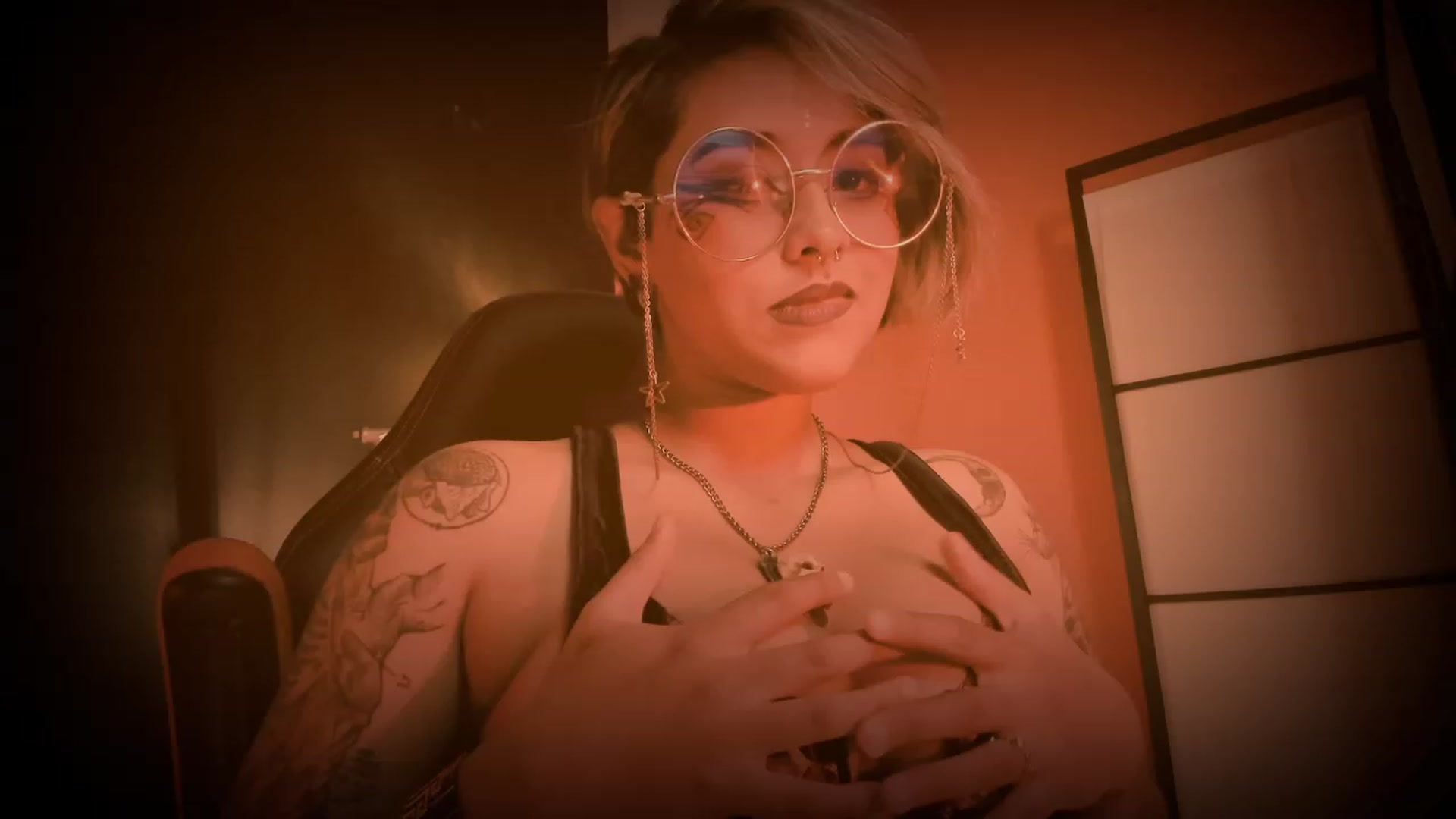 Gallery image thumbnail from AbraxxysRadio's myfreecams stream on, 04/06/2023, 24:22 image 20 of 20