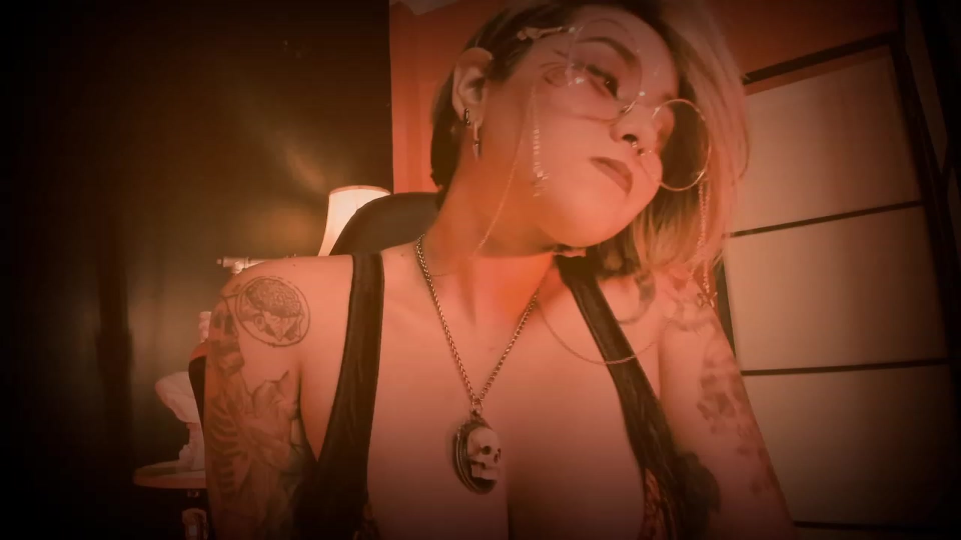 Gallery image thumbnail from AbraxxysRadio's myfreecams stream on, 04/06/2023, 24:22 image 1 of 20