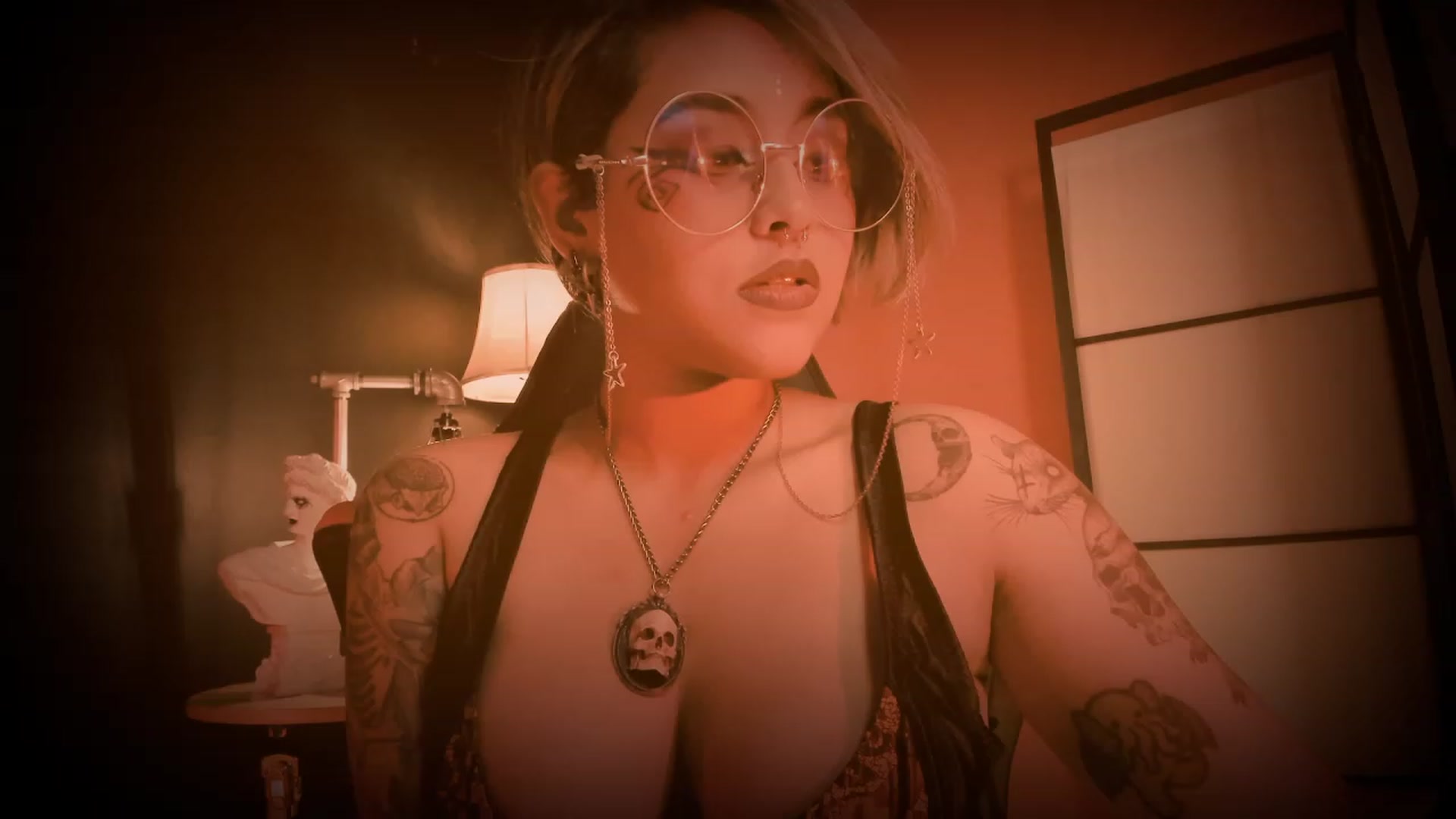 Gallery image thumbnail from AbraxxysRadio's myfreecams stream on, 04/06/2023, 24:22 image 7 of 20