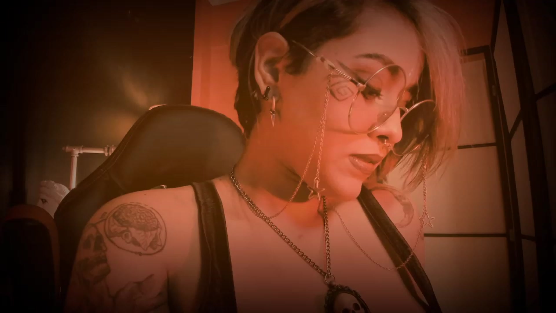 Gallery image thumbnail from AbraxxysRadio's myfreecams stream on, 04/06/2023, 01:16 image 15 of 20