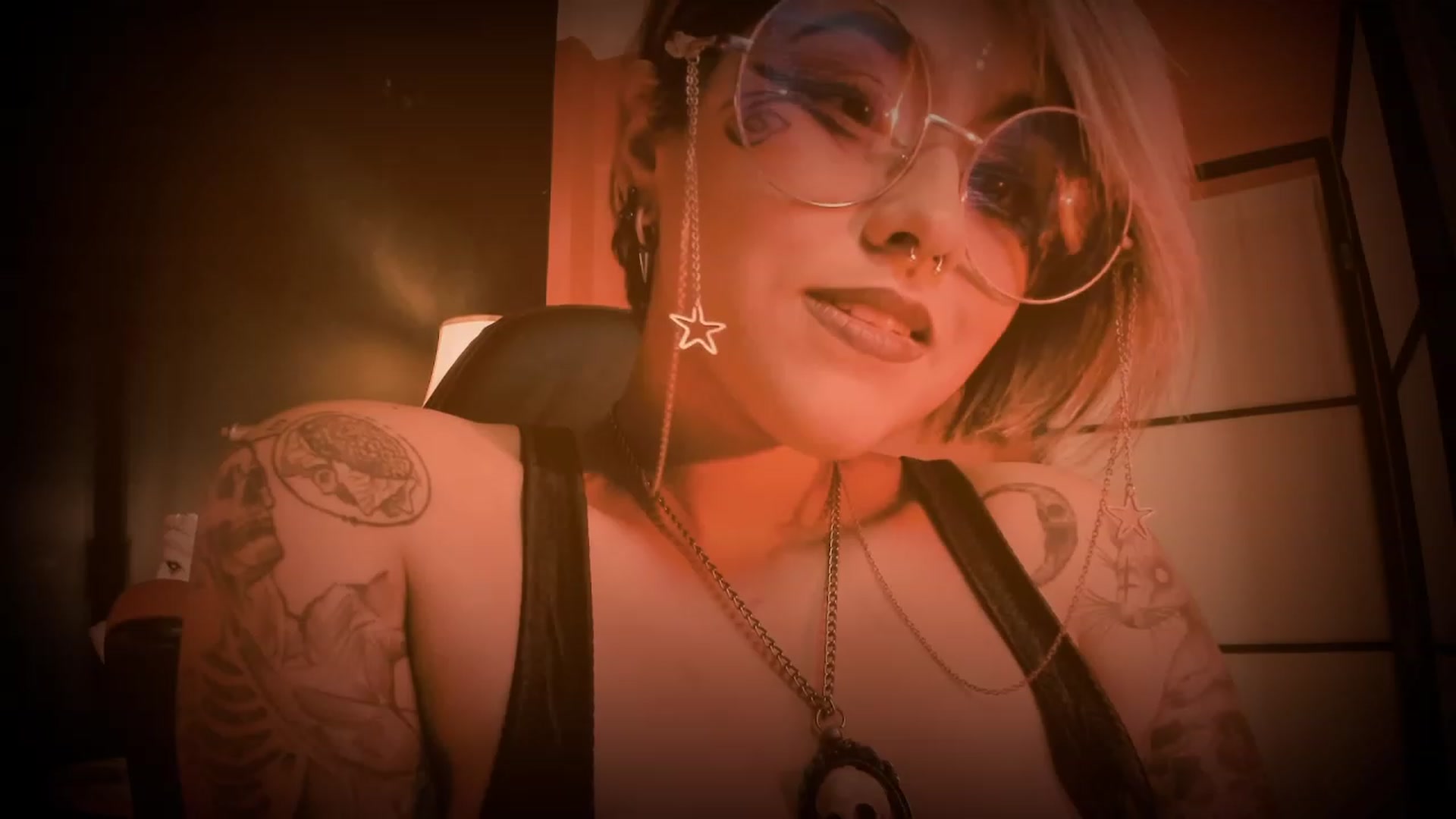 Gallery image thumbnail from AbraxxysRadio's myfreecams stream on, 04/06/2023, 01:16 image 8 of 20