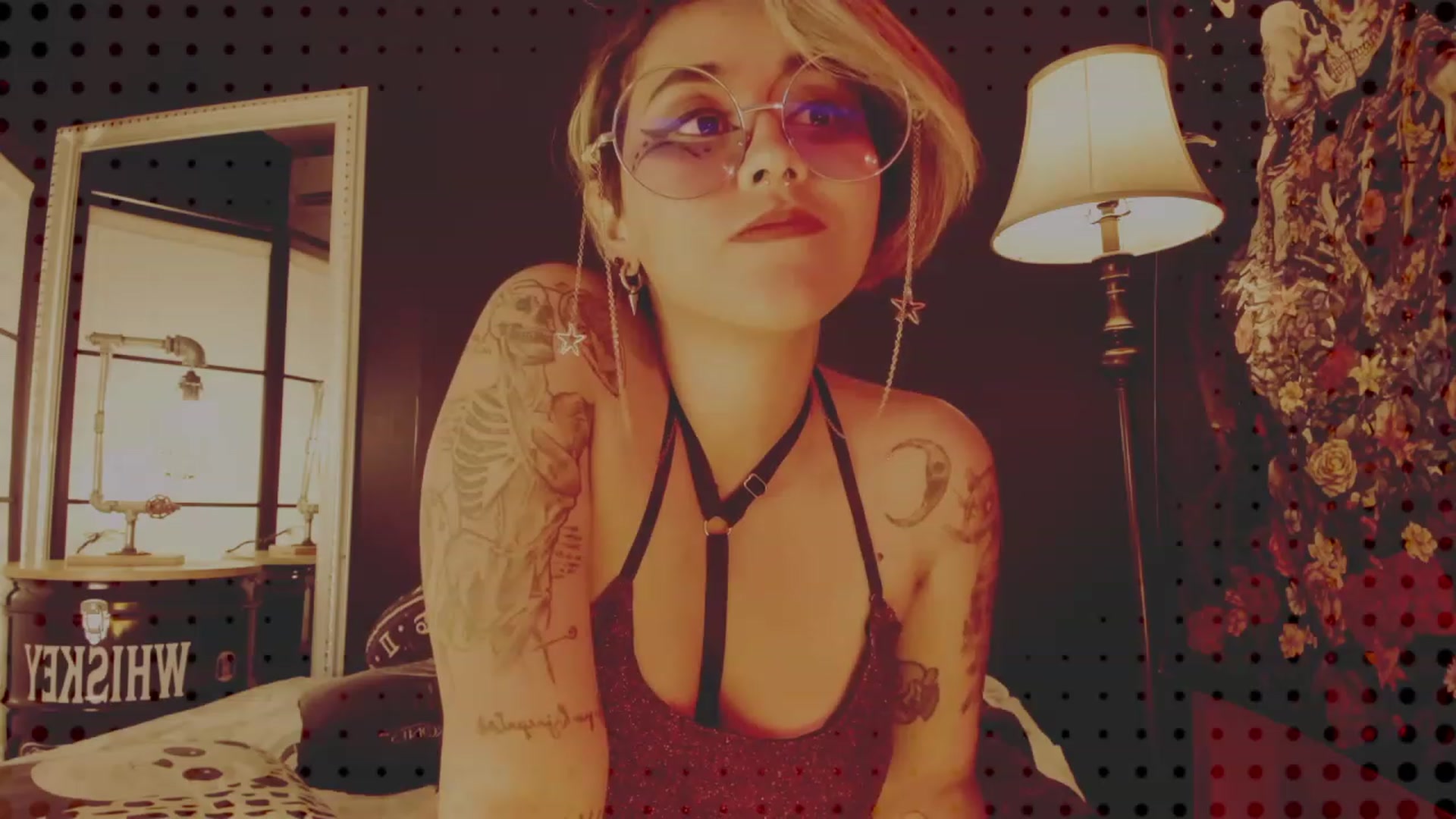 Gallery image thumbnail from AbraxxysRadio's myfreecams stream on, 04/07/2023, 24:50 image 8 of 20