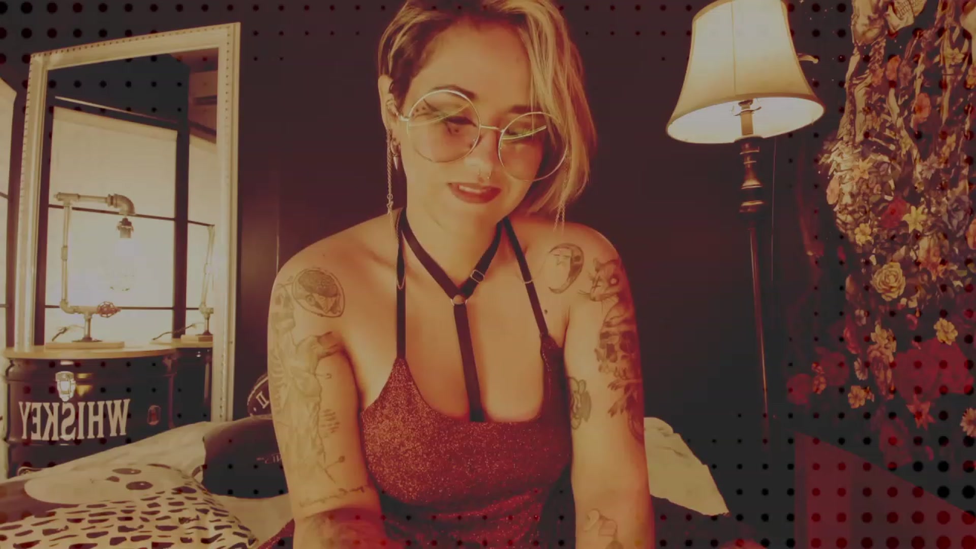 Gallery image thumbnail from AbraxxysRadio's myfreecams stream on, 04/07/2023, 24:50 image 10 of 20