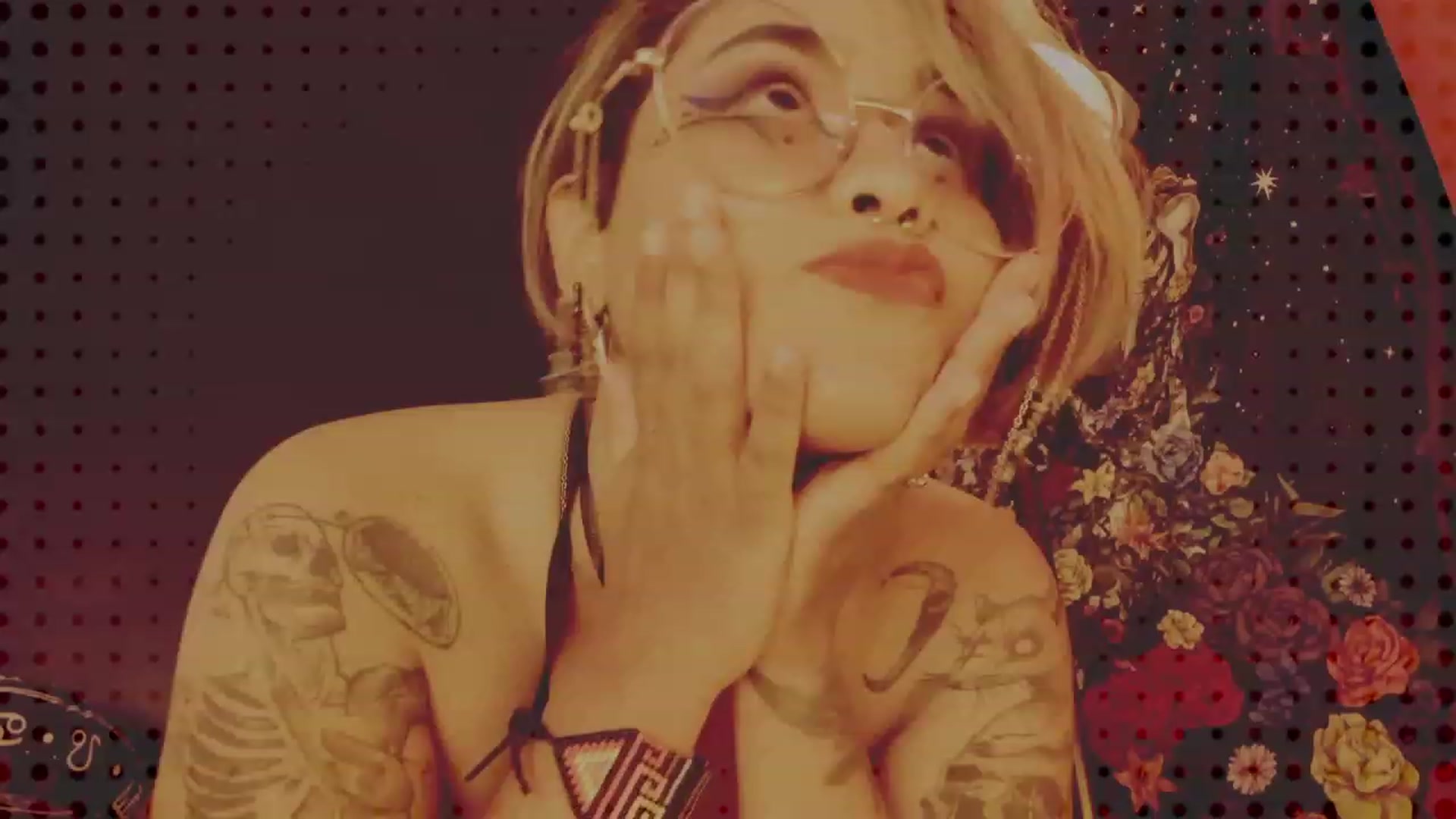 Gallery image thumbnail from AbraxxysRadio's myfreecams stream on, 04/07/2023, 01:51 image 11 of 20
