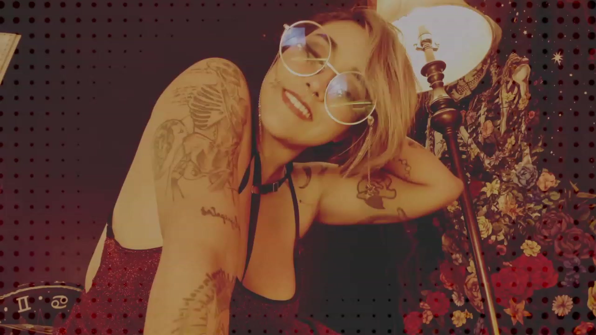 Gallery image thumbnail from AbraxxysRadio's myfreecams stream on, 04/07/2023, 01:51 image 12 of 20