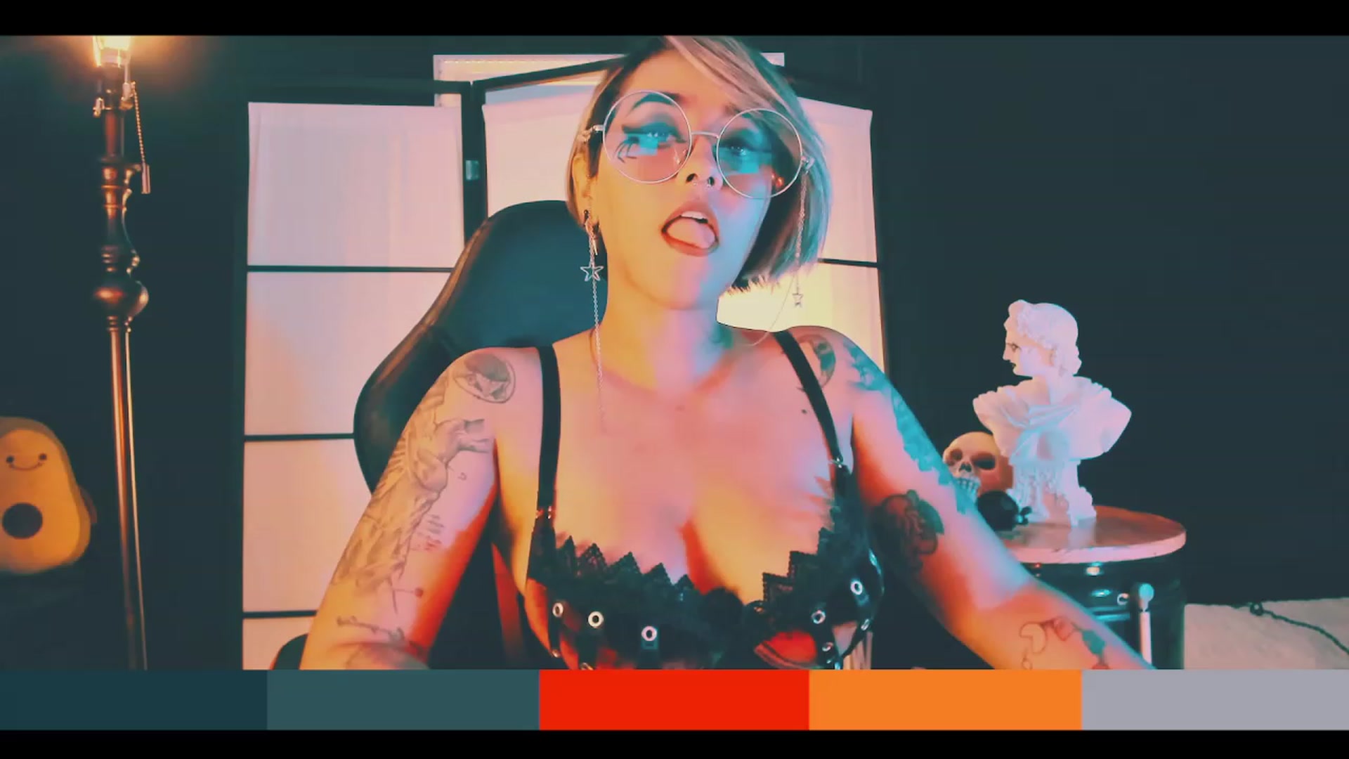 Gallery image thumbnail from AbraxxysRadio's myfreecams stream on, 04/09/2023, 17:56 image 3 of 20
