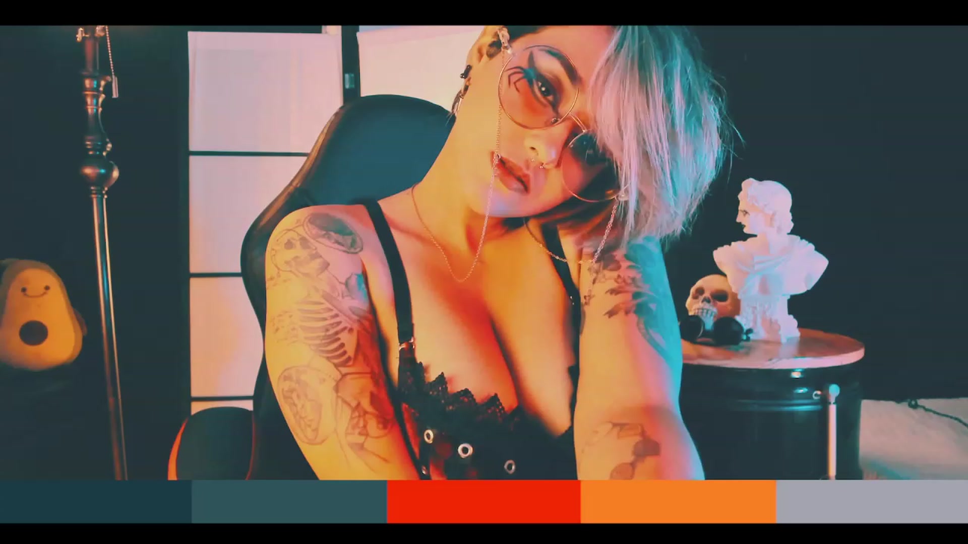 Gallery image thumbnail from AbraxxysRadio's myfreecams stream on, 04/09/2023, 17:56 image 13 of 20