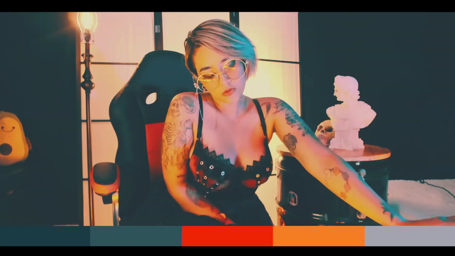 Gallery image thumbnail from AbraxxysRadio's myfreecams stream on, 04/09/2023, 19:58 image 11 of 20