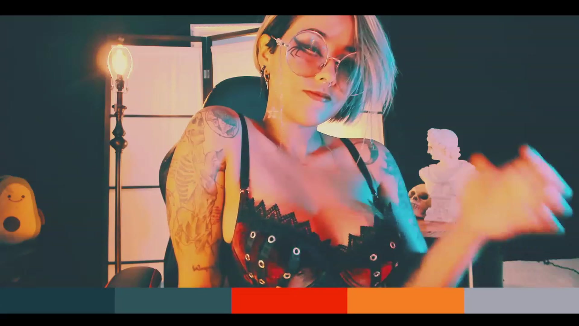 Gallery image thumbnail from AbraxxysRadio's myfreecams stream on, 04/09/2023, 19:58 image 13 of 20
