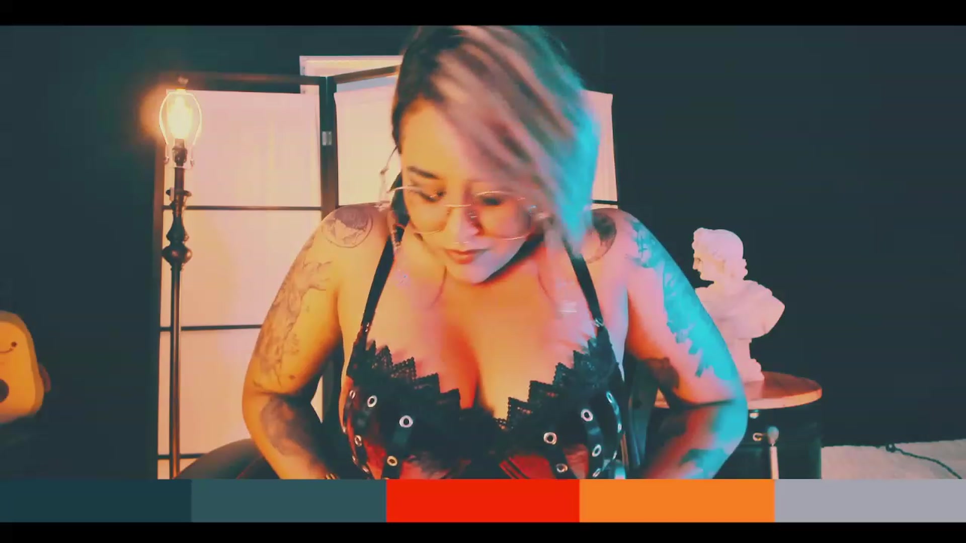 Gallery image thumbnail from AbraxxysRadio's myfreecams stream on, 04/09/2023, 19:58 image 2 of 20