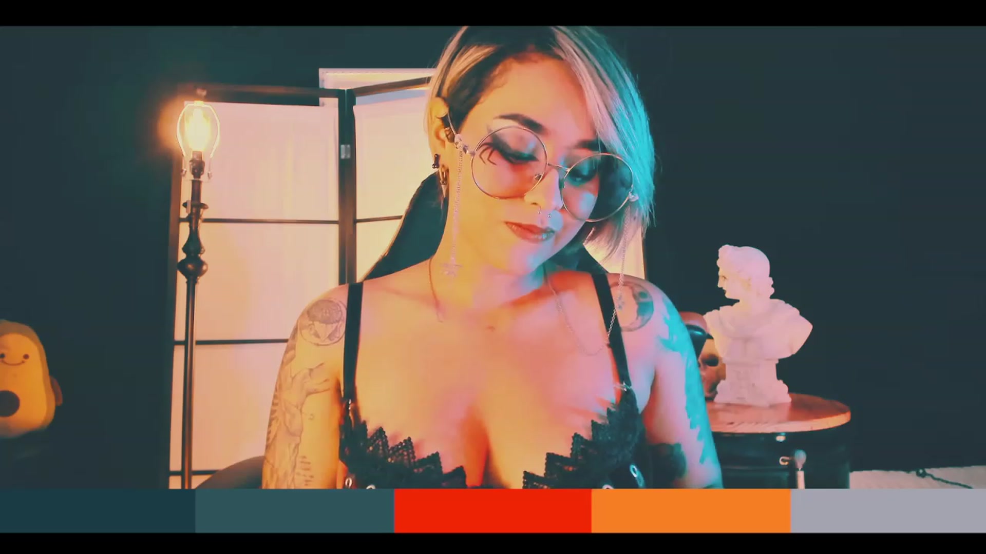 Gallery image thumbnail from AbraxxysRadio's myfreecams stream on, 04/09/2023, 19:58 image 6 of 20