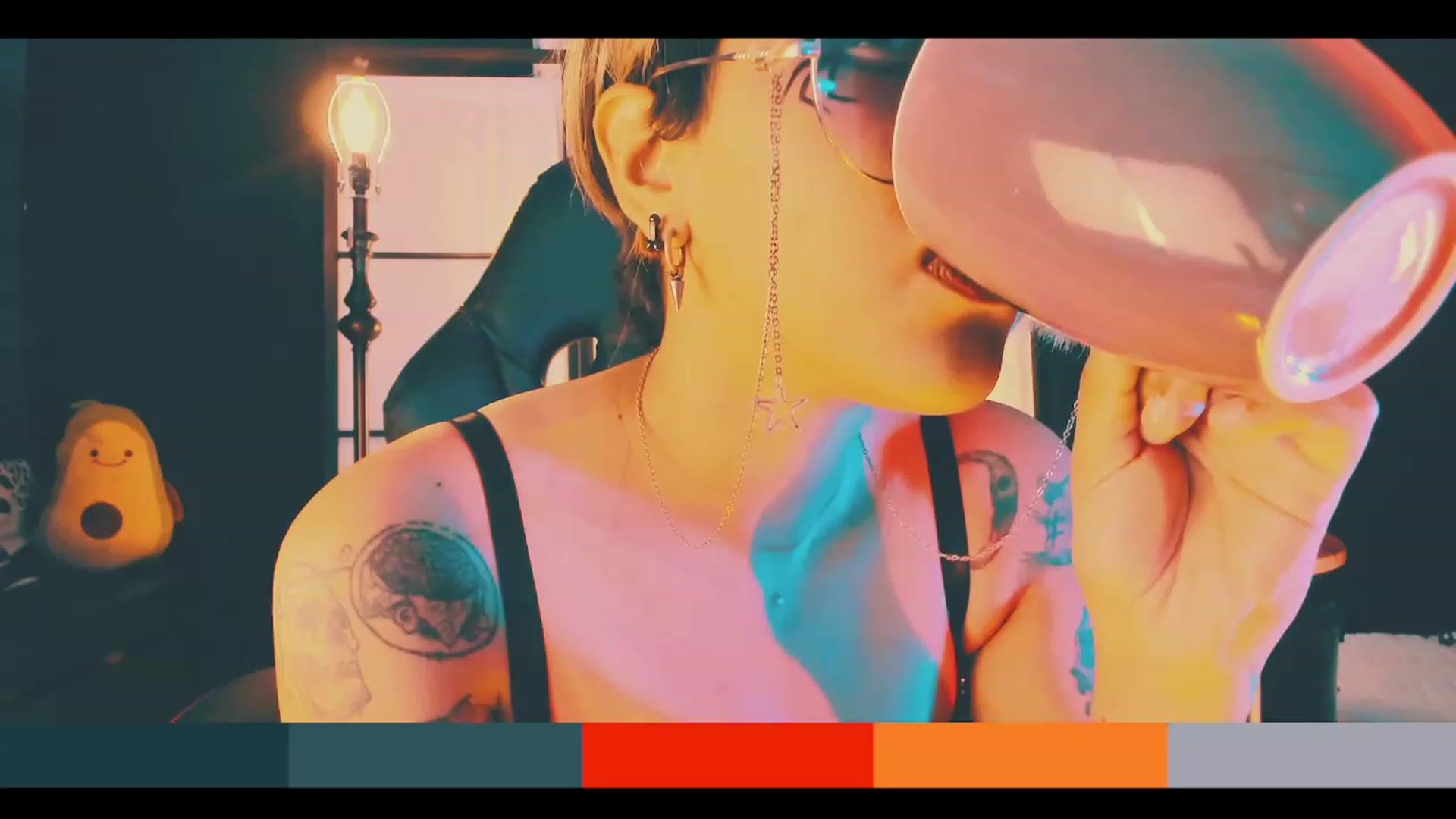 Gallery image thumbnail from AbraxxysRadio's myfreecams stream on, 04/09/2023, 20:36 image 8 of 20