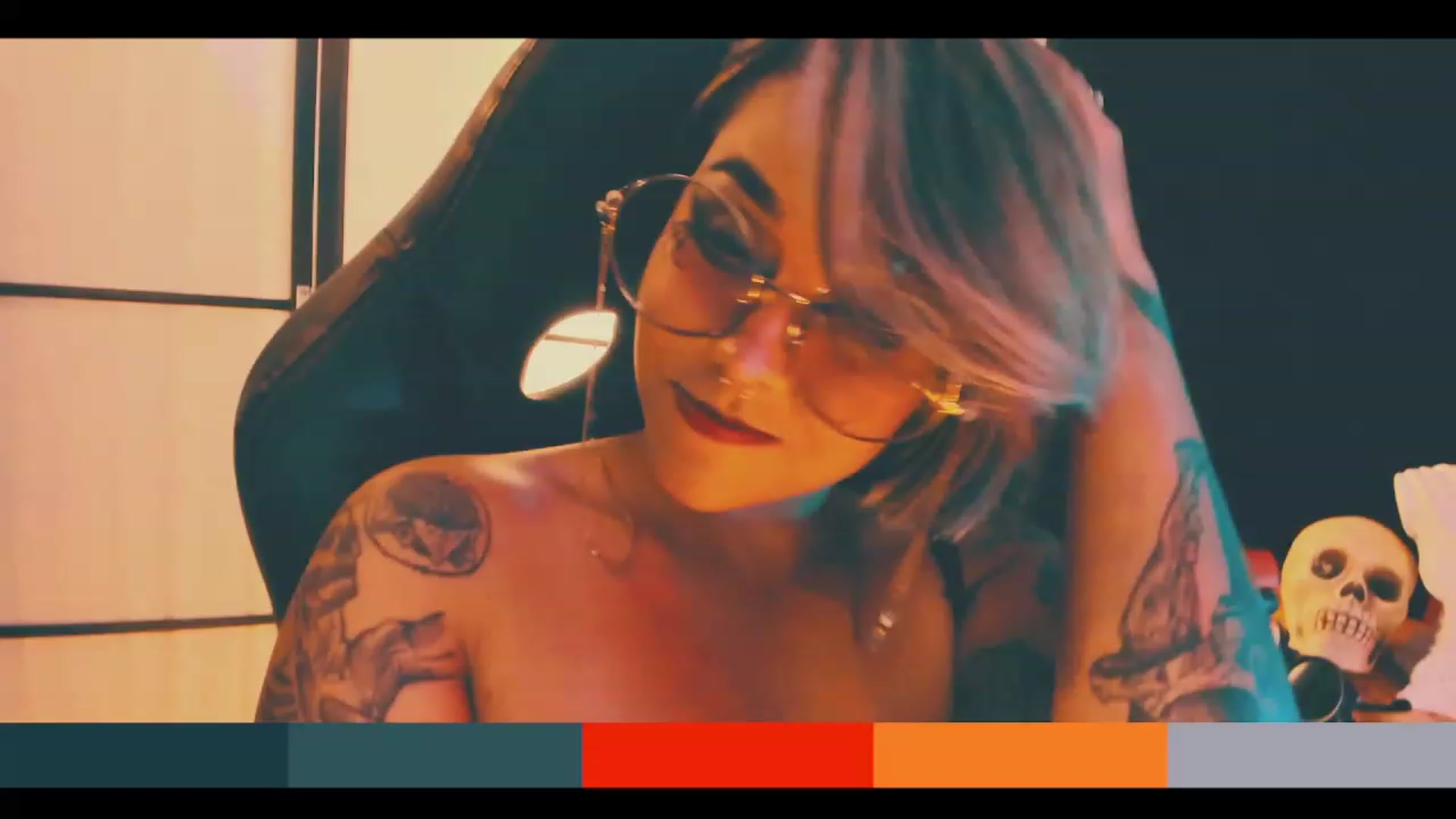 Gallery image thumbnail from AbraxxysRadio's myfreecams stream on, 04/09/2023, 20:36 image 15 of 20