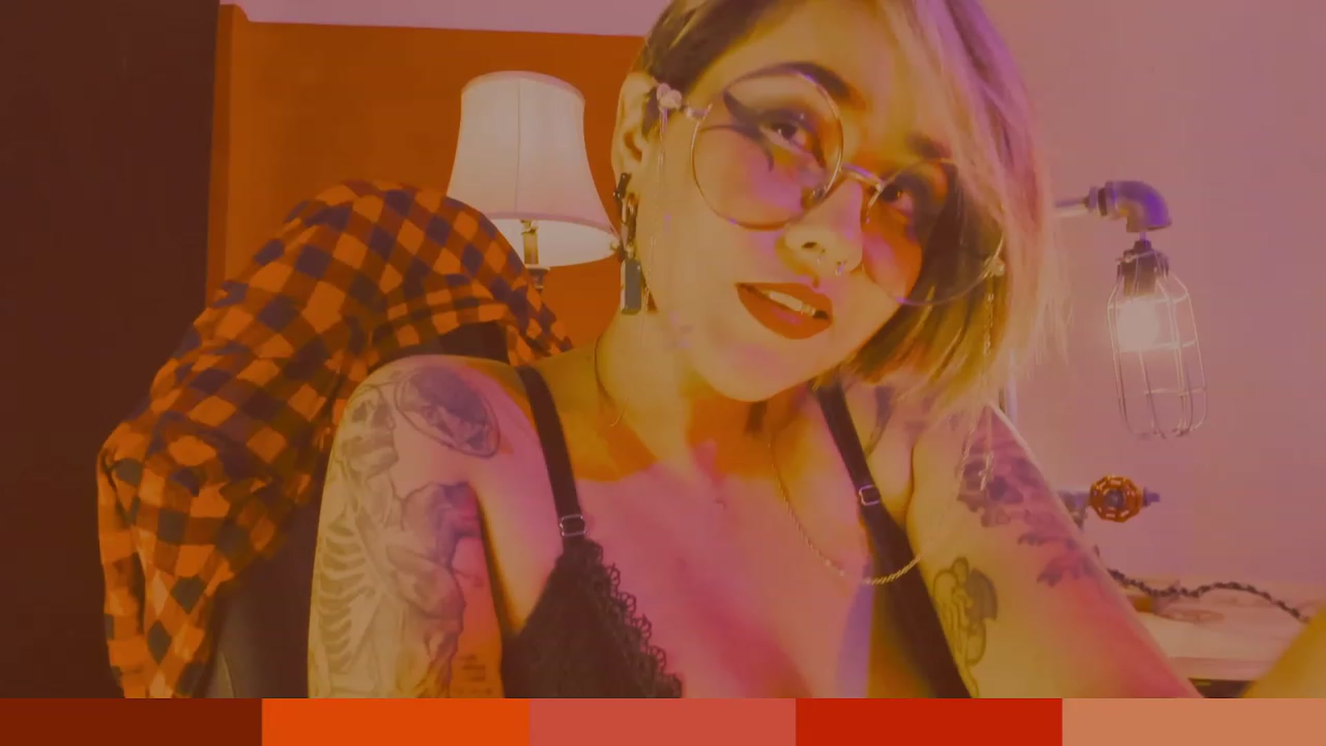 Gallery image thumbnail from AbraxxysRadio's myfreecams stream on, 04/12/2023, 24:20 image 5 of 20