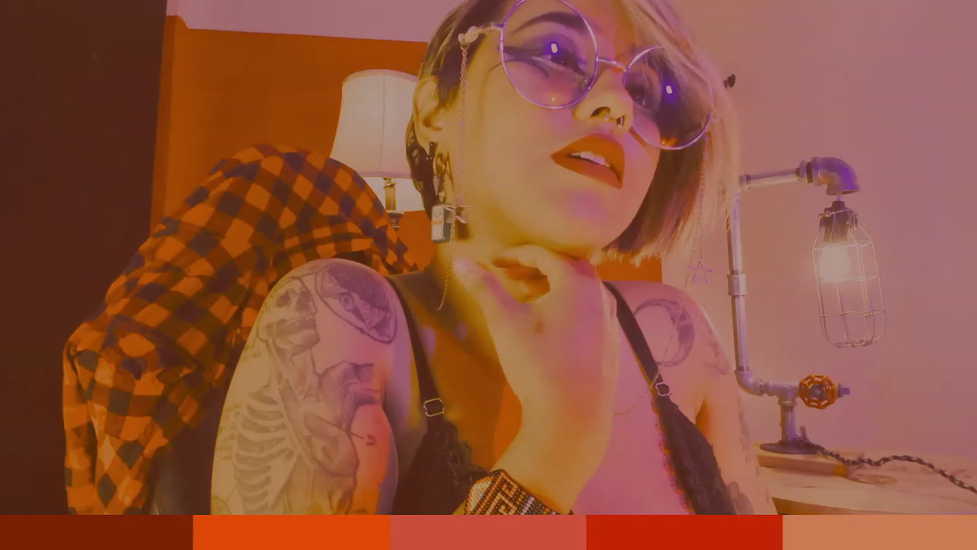 Gallery image thumbnail from AbraxxysRadio's myfreecams stream on, 04/12/2023, 24:20 image 14 of 20
