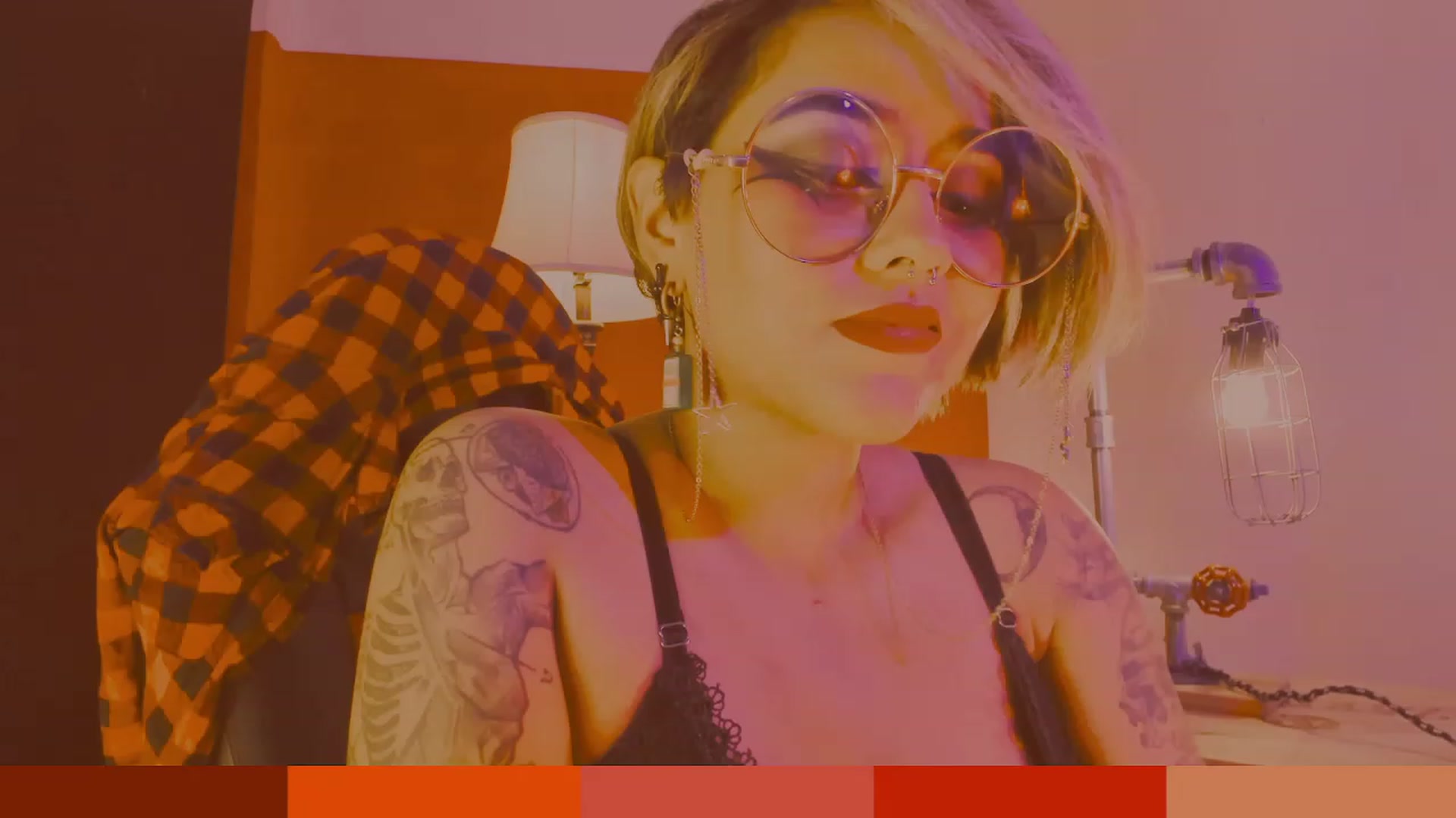 Gallery image thumbnail from AbraxxysRadio's myfreecams stream on, 04/12/2023, 24:20 image 2 of 20