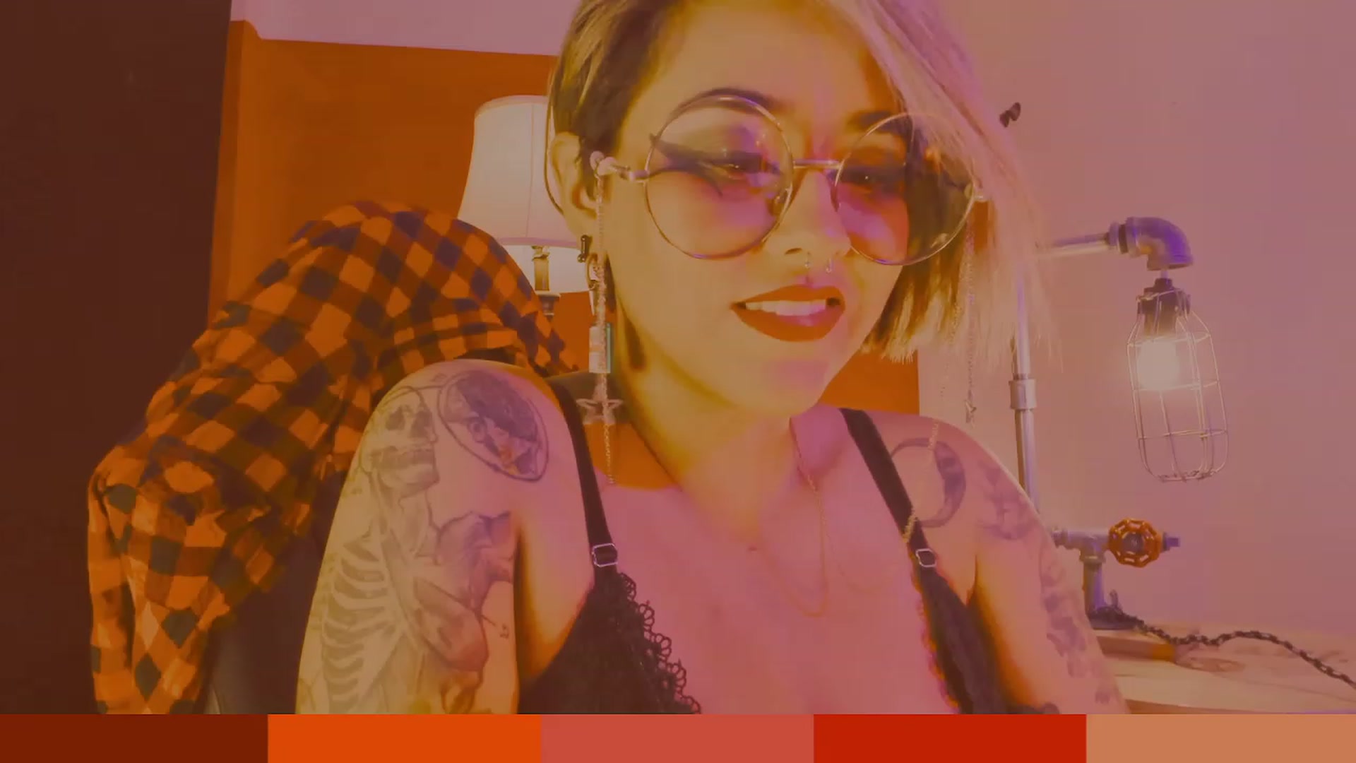 Gallery image thumbnail from AbraxxysRadio's myfreecams stream on, 04/12/2023, 24:20 image 10 of 20