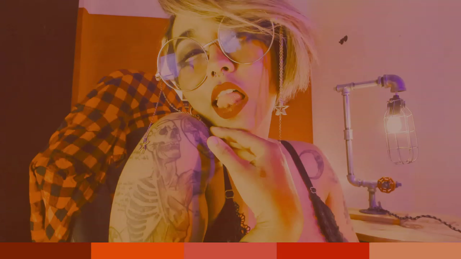 Gallery image thumbnail from AbraxxysRadio's myfreecams stream on, 04/12/2023, 24:20 image 13 of 20