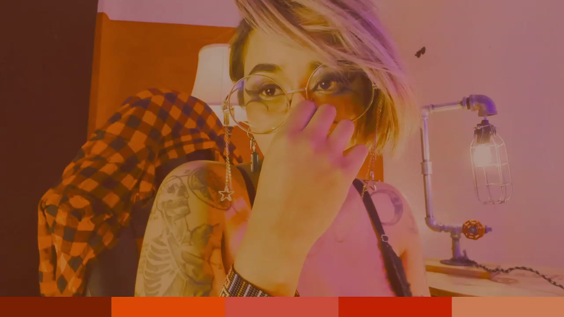 Gallery image thumbnail from AbraxxysRadio's myfreecams stream on, 04/12/2023, 24:20 image 3 of 20