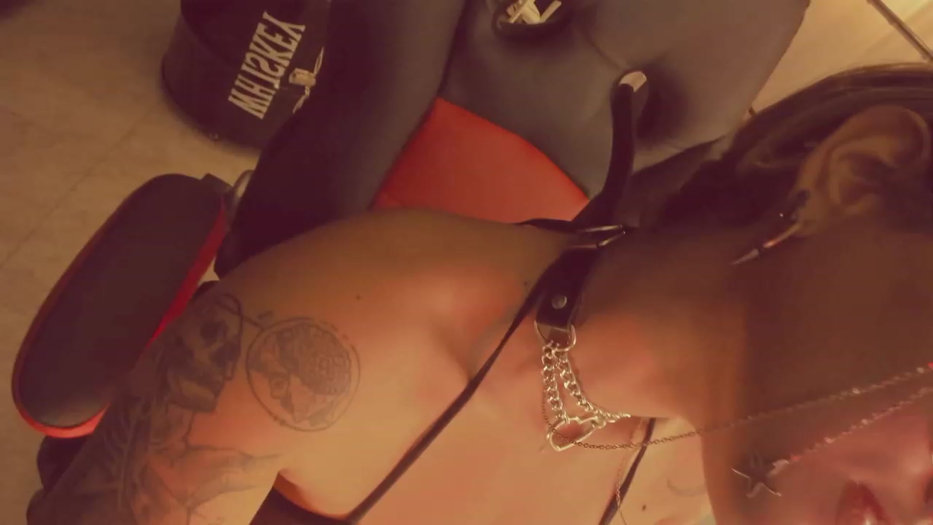 Gallery image thumbnail from AbraxxysRadio's myfreecams stream on, 04/13/2023, 01:13 image 20 of 20