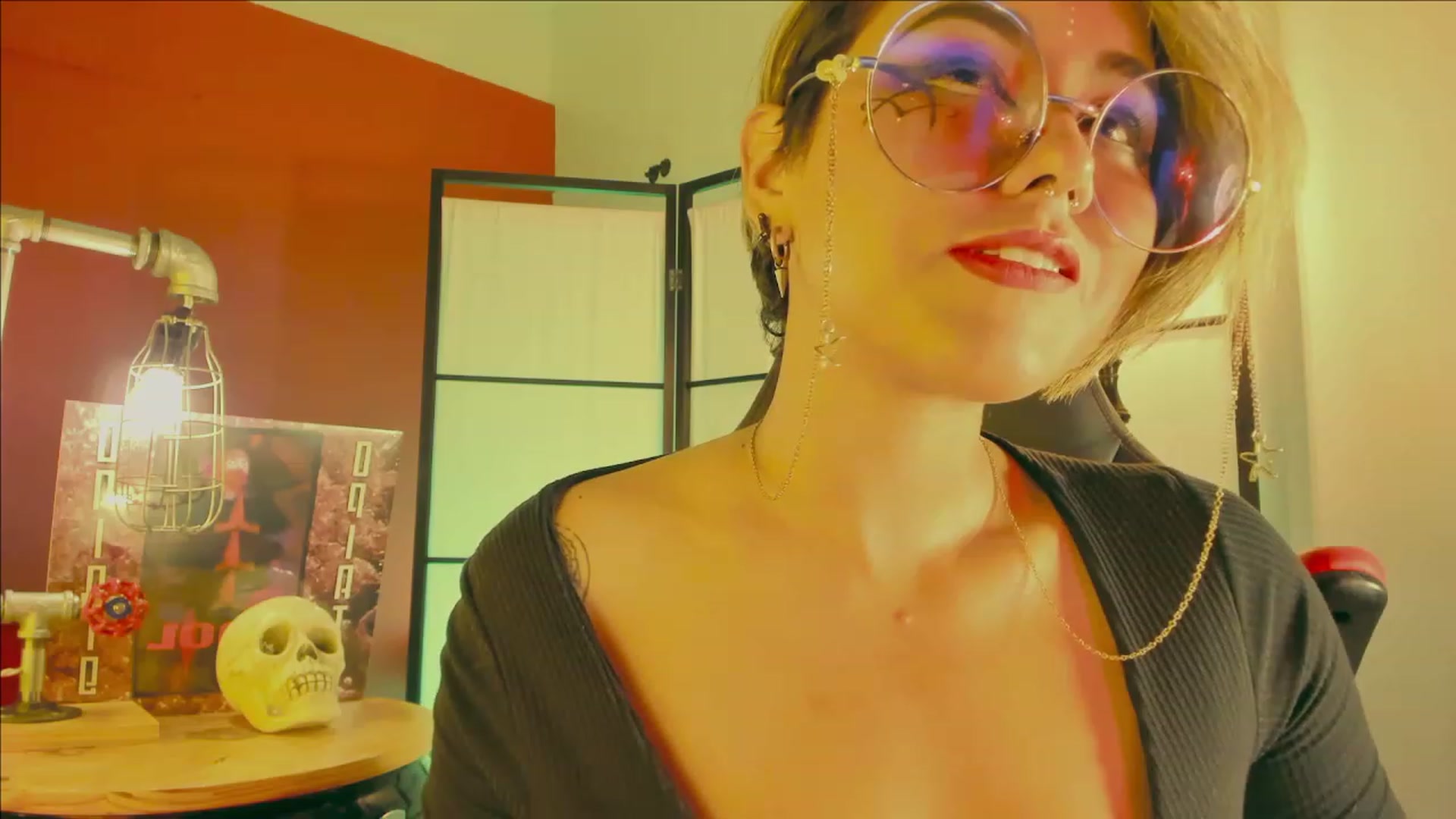 Gallery image thumbnail from AbraxxysRadio's myfreecams stream on, 04/13/2023, 23:13 image 17 of 20