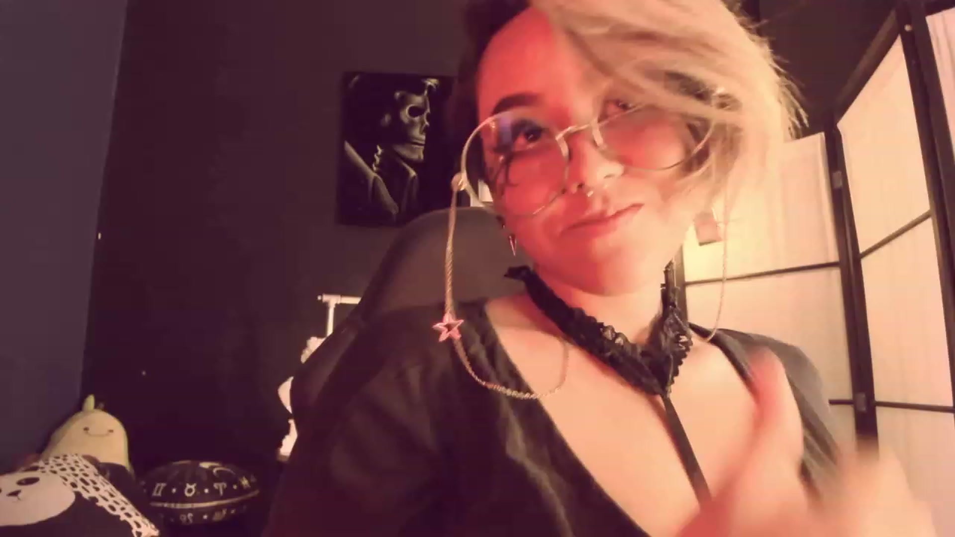 Gallery image thumbnail from AbraxxysRadio's myfreecams stream on, 04/18/2023, 23:14 image 5 of 20