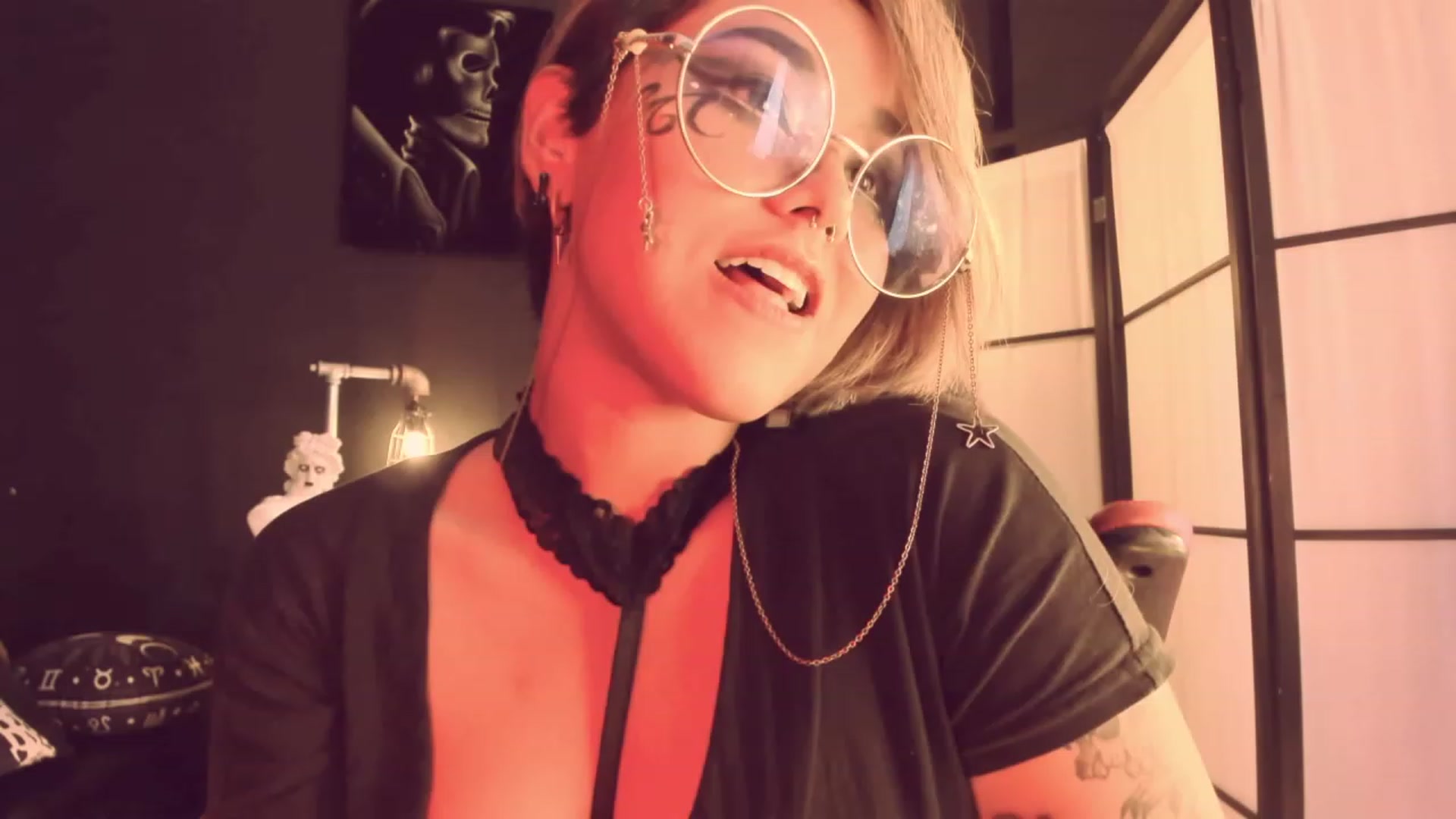 Gallery image thumbnail from AbraxxysRadio's myfreecams stream on, 04/19/2023, 24:35 image 15 of 20