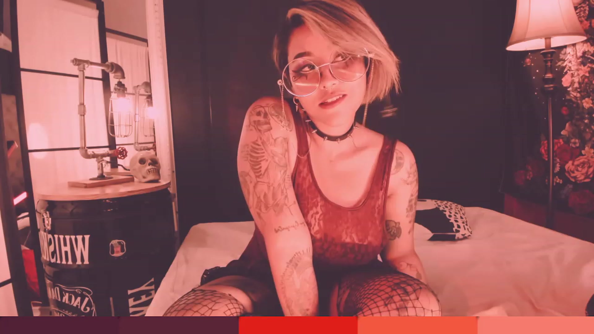 Gallery image thumbnail from AbraxxysRadio's myfreecams stream on, 04/19/2023, 23:25 image 19 of 20