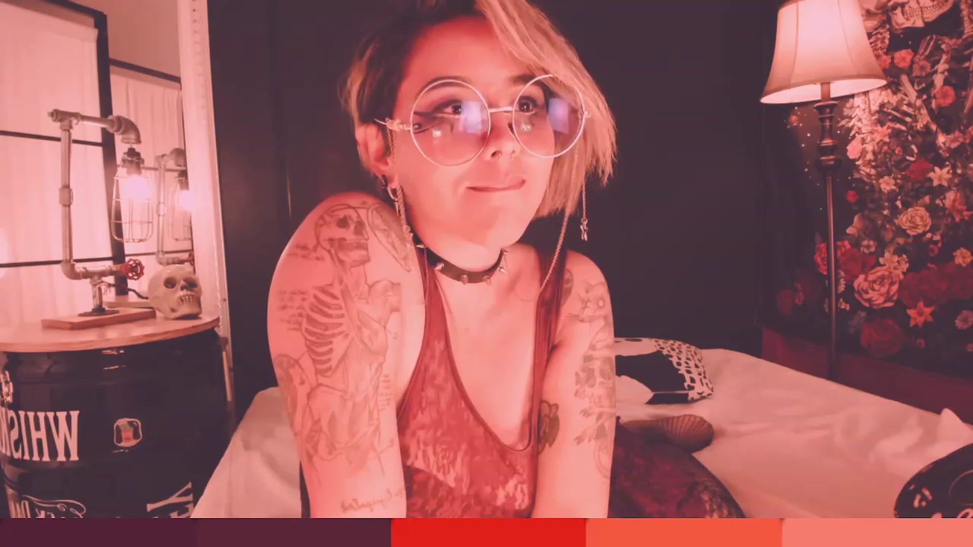 Gallery image thumbnail from AbraxxysRadio's myfreecams stream on, 04/19/2023, 23:25 image 13 of 20