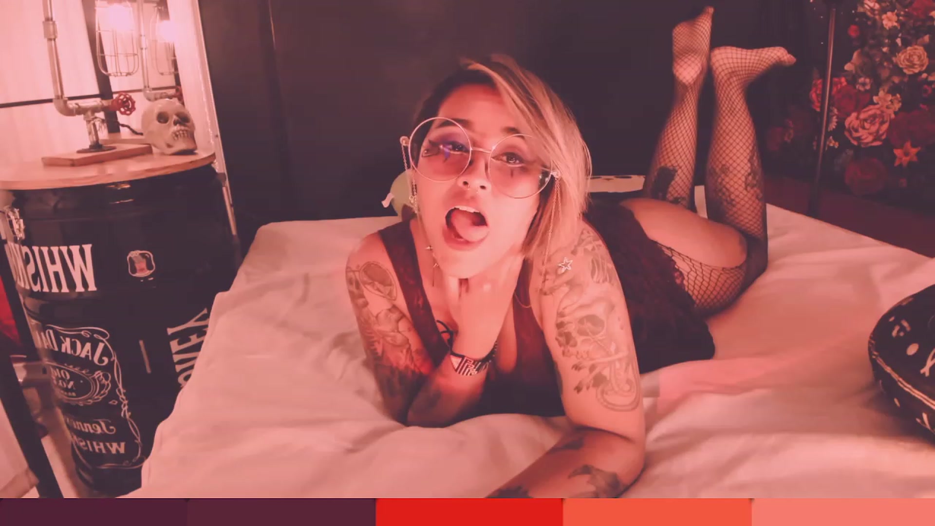 Gallery image thumbnail from AbraxxysRadio's myfreecams stream on, 04/19/2023, 23:48 image 7 of 20
