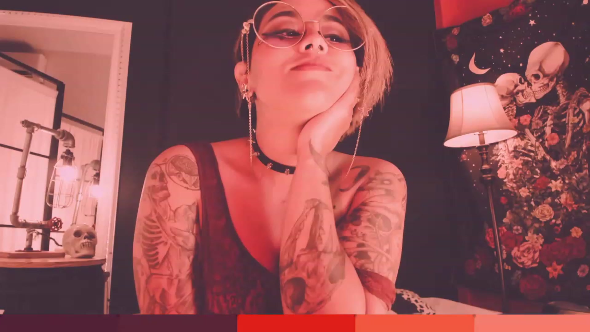 Gallery image thumbnail from AbraxxysRadio's myfreecams stream on, 04/20/2023, 24:20 image 3 of 20