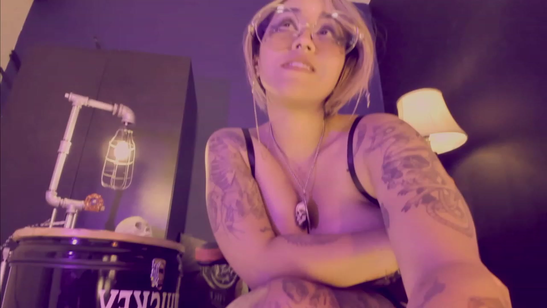Gallery image thumbnail from AbraxxysRadio's myfreecams stream on, 04/23/2023, 21:06 image 9 of 20