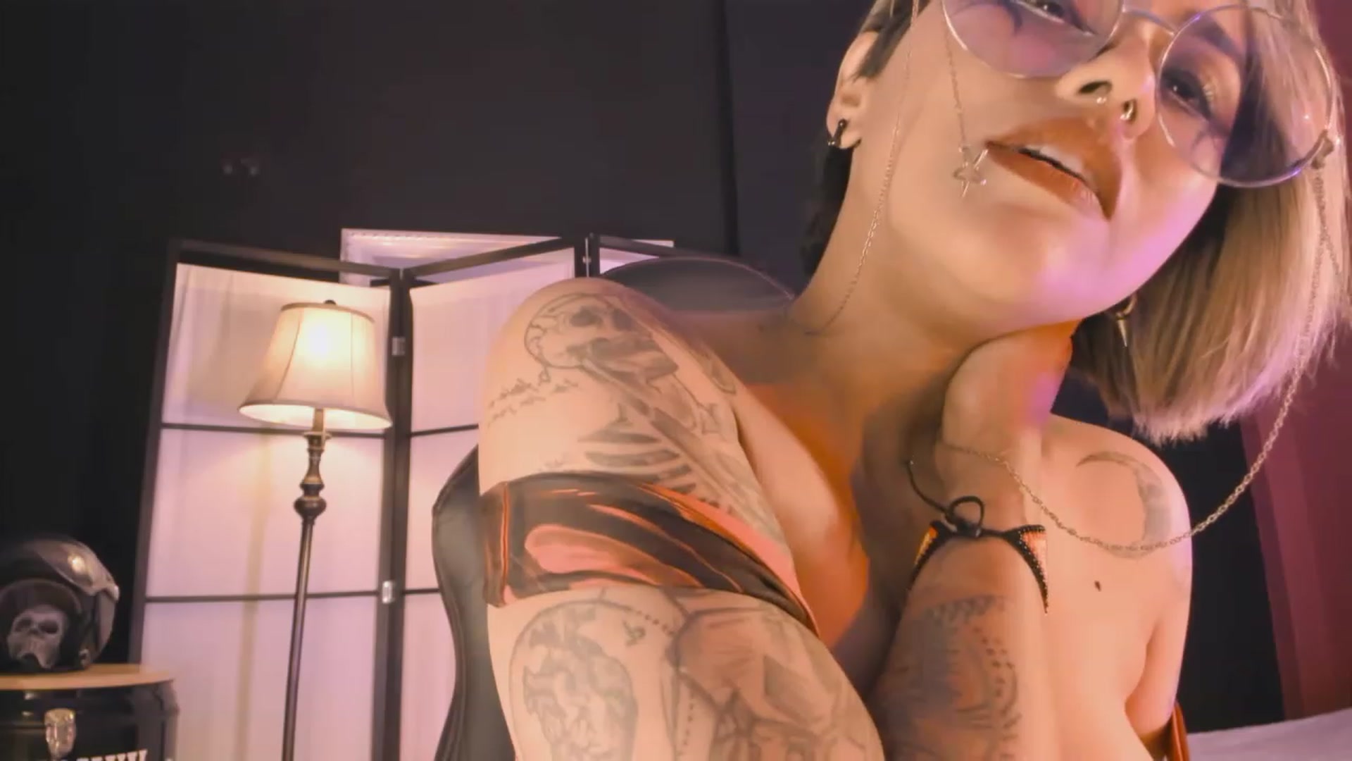 Gallery image thumbnail from AbraxxysRadio's myfreecams stream on, 04/25/2023, 02:42 image 9 of 20