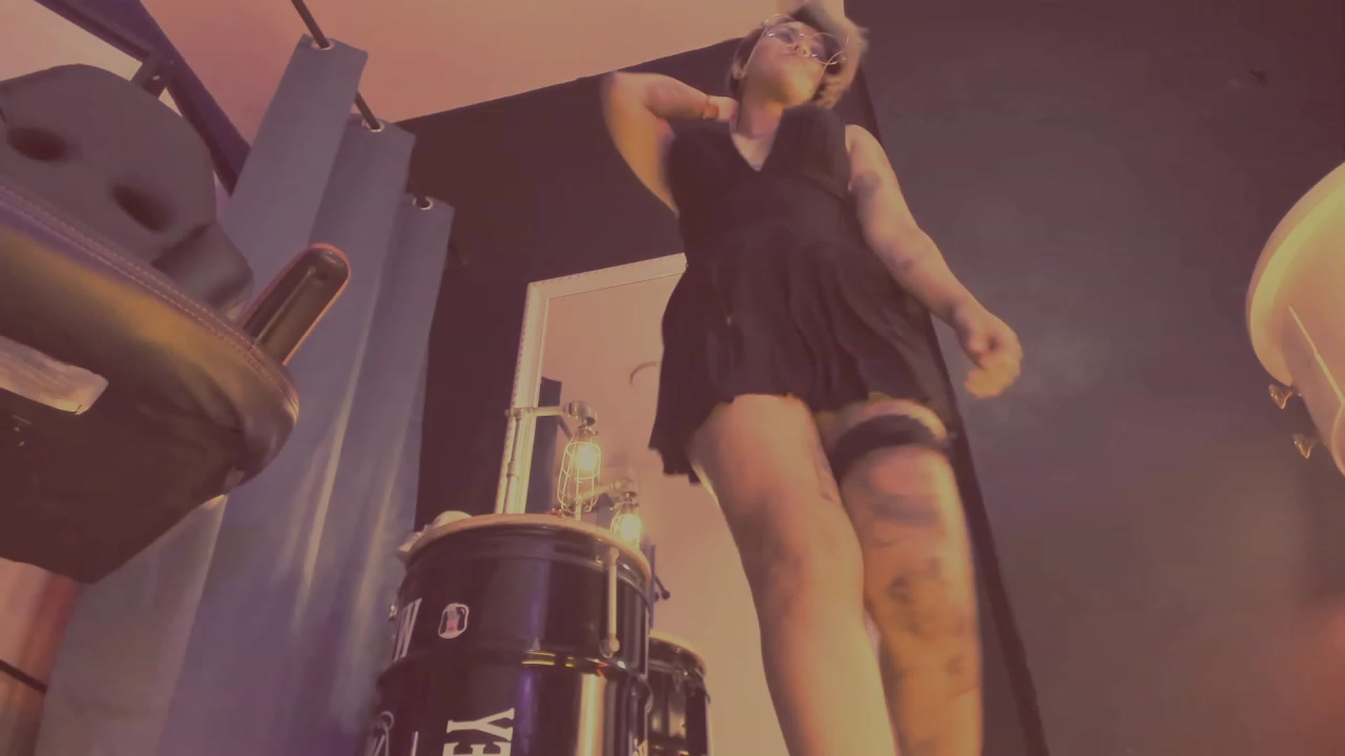 Gallery image thumbnail from AbraxxysRadio's myfreecams stream on, 04/27/2023, 21:53 image 17 of 20