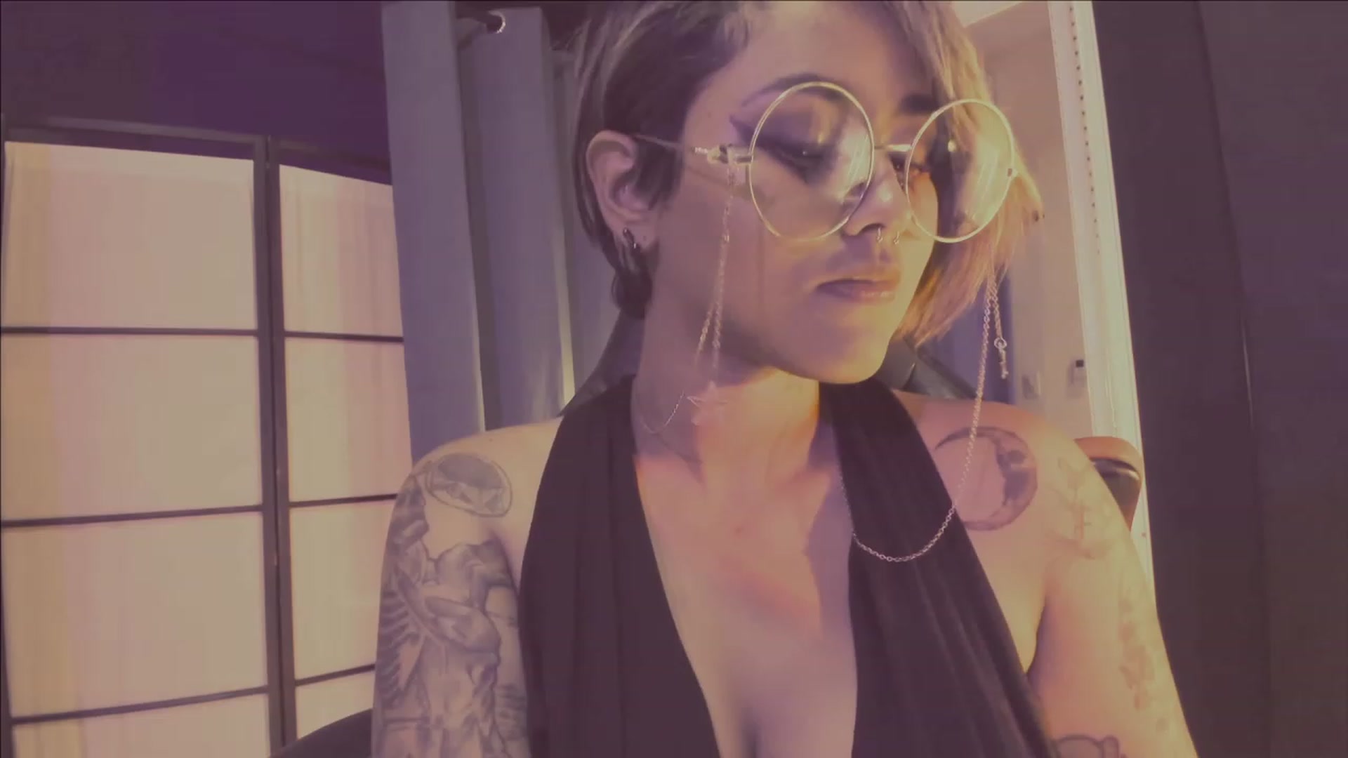 Gallery image thumbnail from AbraxxysRadio's myfreecams stream on, 04/28/2023, 24:07 image 20 of 20