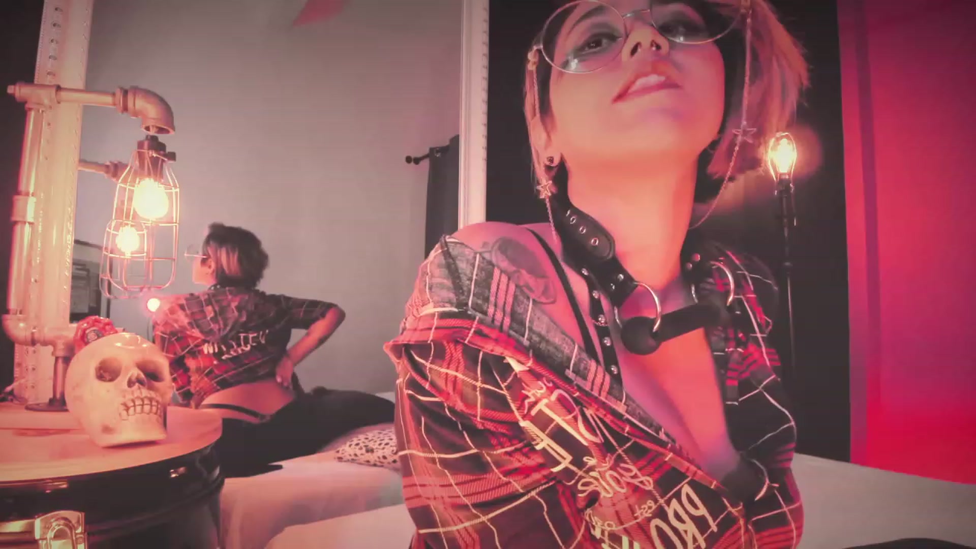Gallery image thumbnail from AbraxxysRadio's myfreecams stream on, 04/30/2023, 17:48 image 15 of 20
