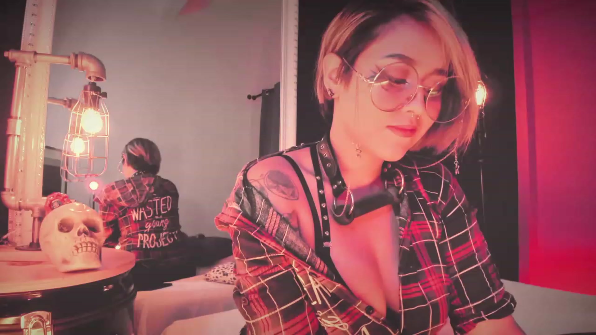Gallery image thumbnail from AbraxxysRadio's myfreecams stream on, 04/30/2023, 17:48 image 9 of 20