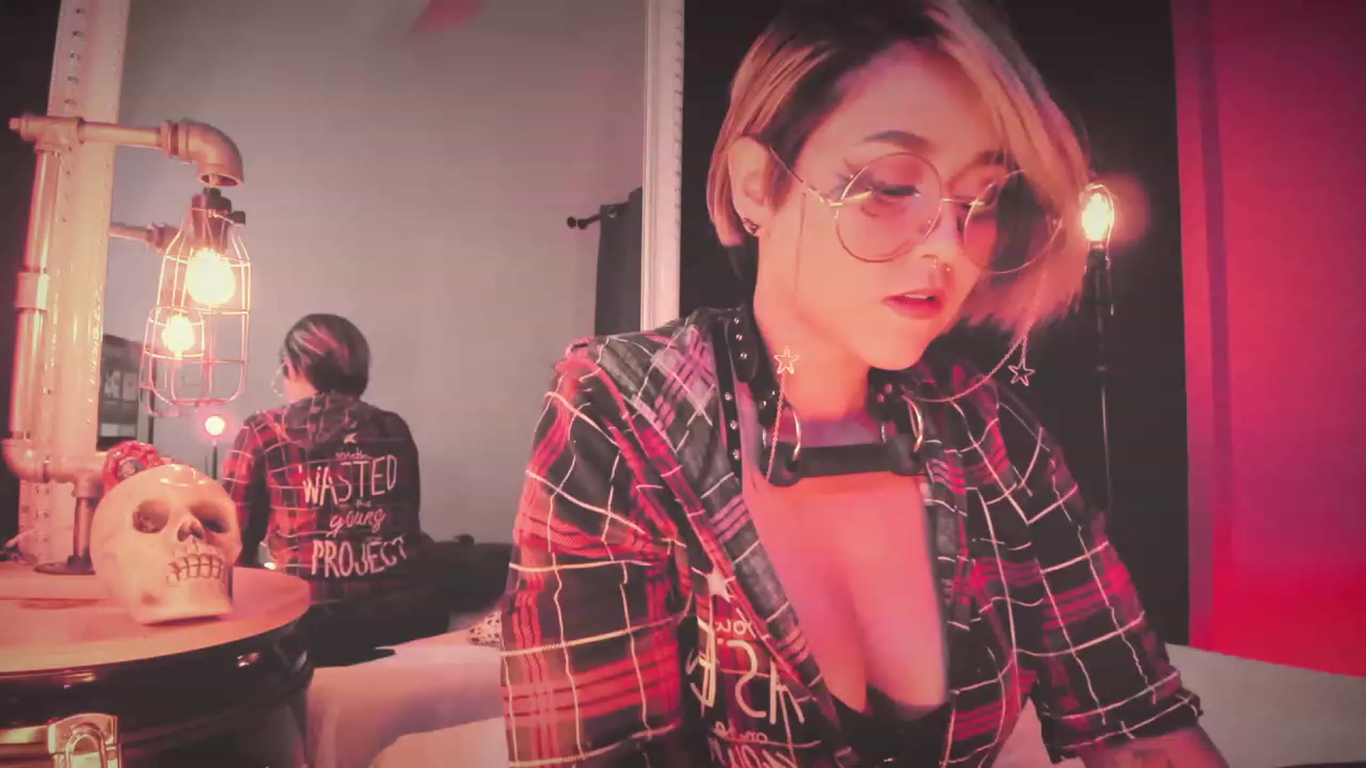 Gallery image thumbnail from AbraxxysRadio's myfreecams stream on, 04/30/2023, 17:48 image 7 of 20