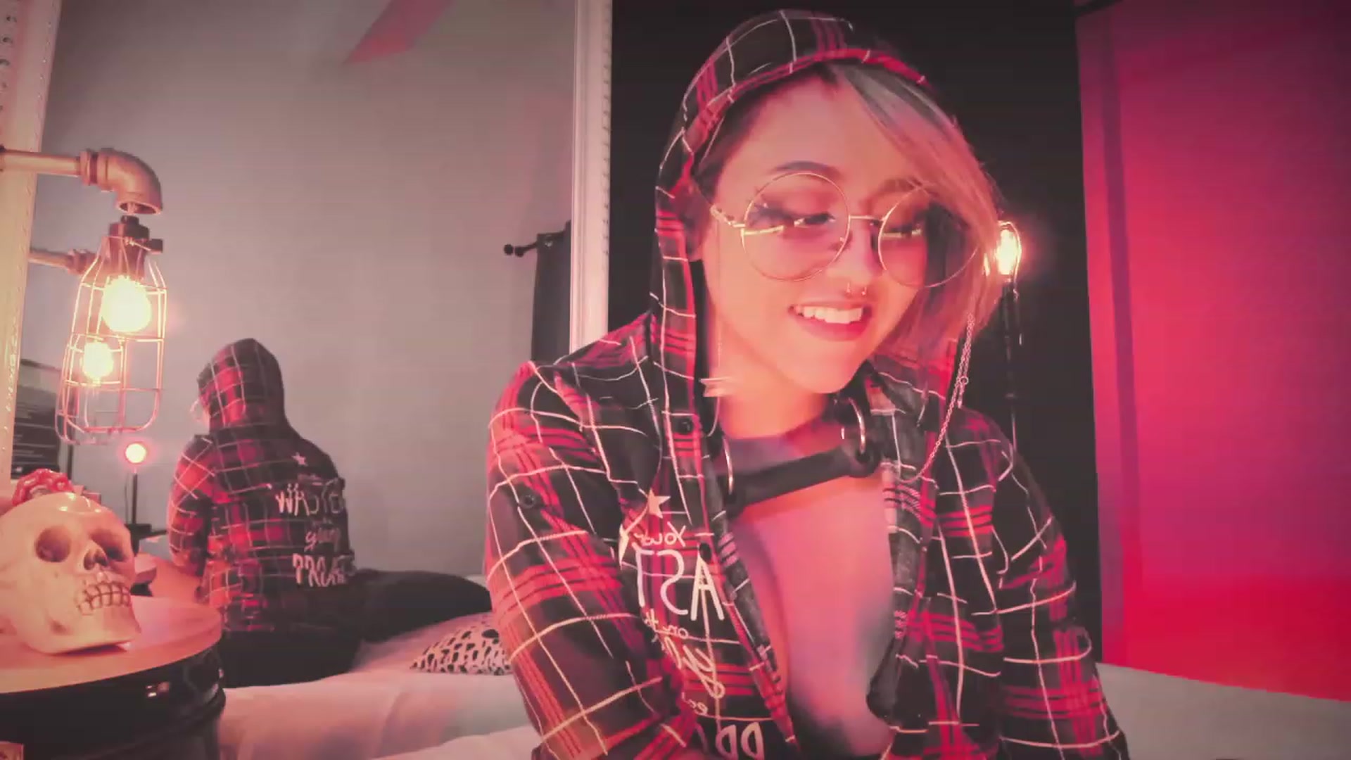 Gallery image thumbnail from AbraxxysRadio's myfreecams stream on, 04/30/2023, 19:47 image 4 of 20
