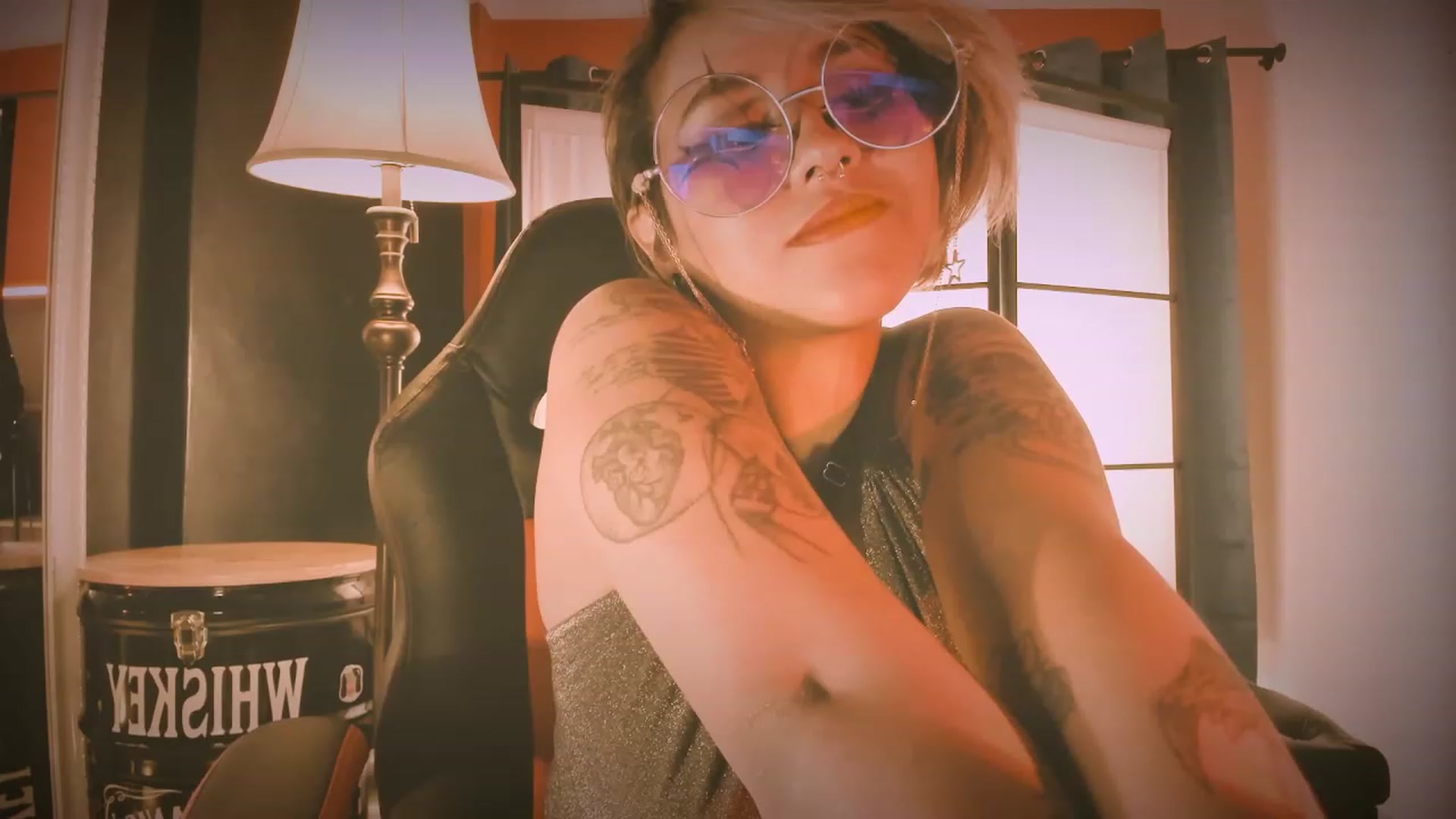 Gallery image thumbnail from AbraxxysRadio's myfreecams stream on, 05/04/2023, 19:28 image 11 of 20