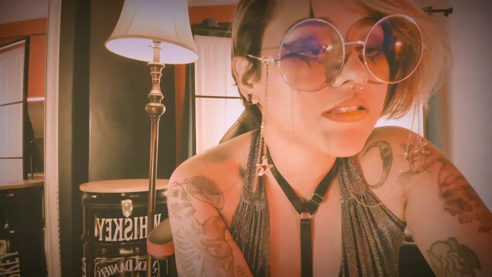Gallery image thumbnail from AbraxxysRadio's myfreecams stream on, 05/04/2023, 22:17 image 9 of 20