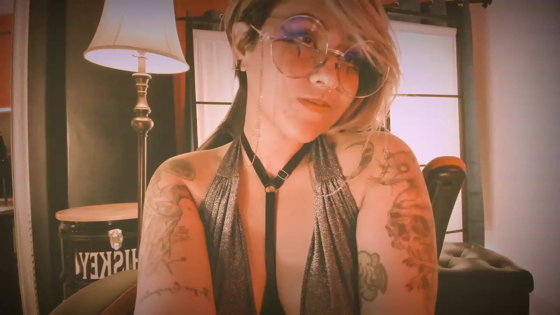 Gallery image thumbnail from AbraxxysRadio's myfreecams stream on, 05/05/2023, 24:01 image 5 of 20