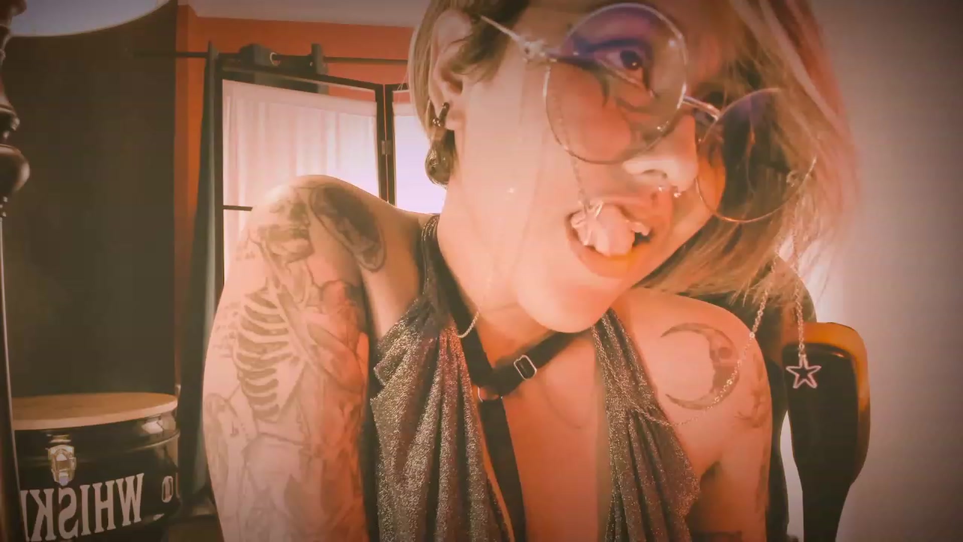 Gallery image thumbnail from AbraxxysRadio's myfreecams stream on, 05/05/2023, 02:31 image 3 of 20
