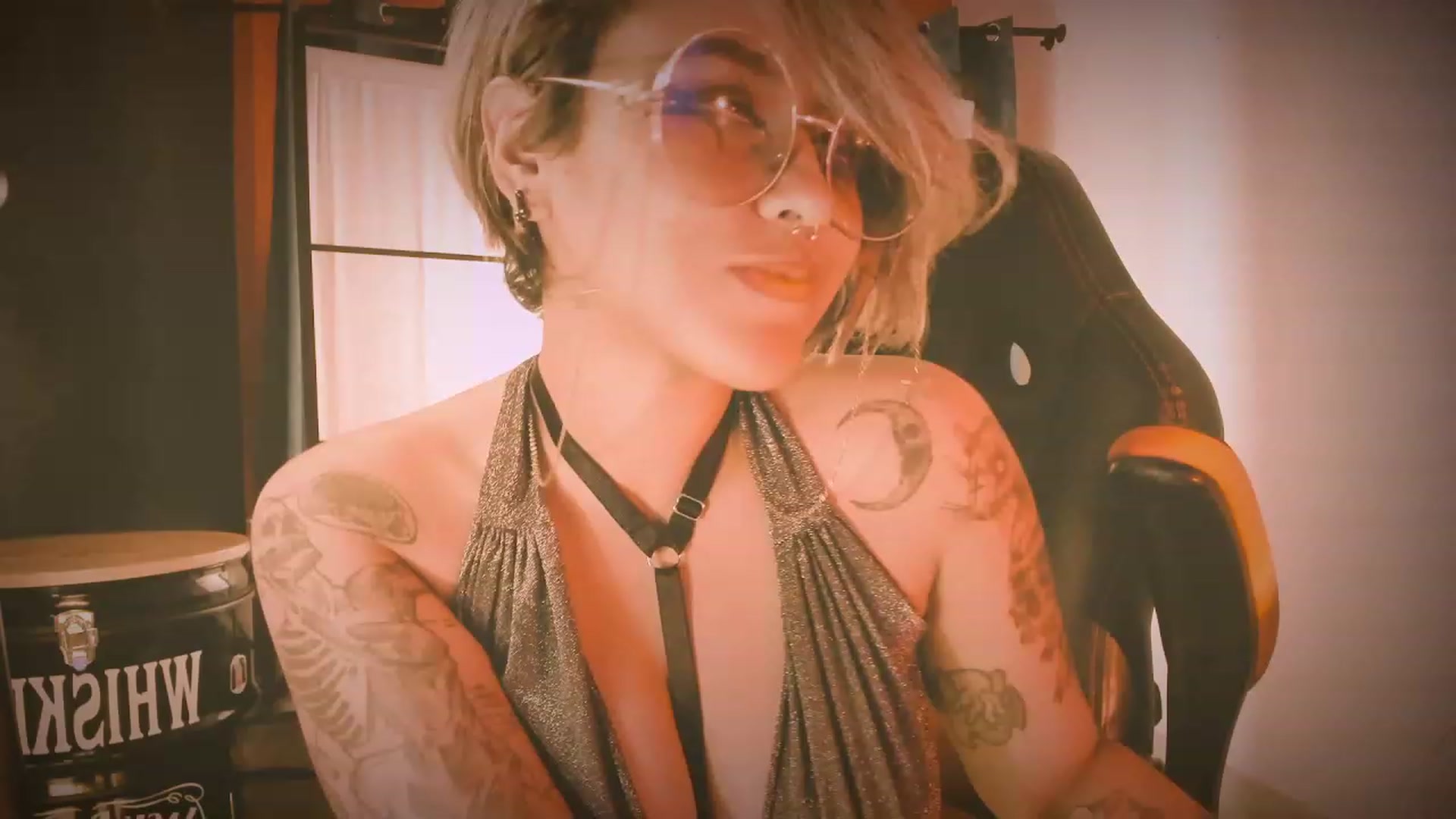 Gallery image thumbnail from AbraxxysRadio's myfreecams stream on, 05/05/2023, 02:31 image 5 of 20