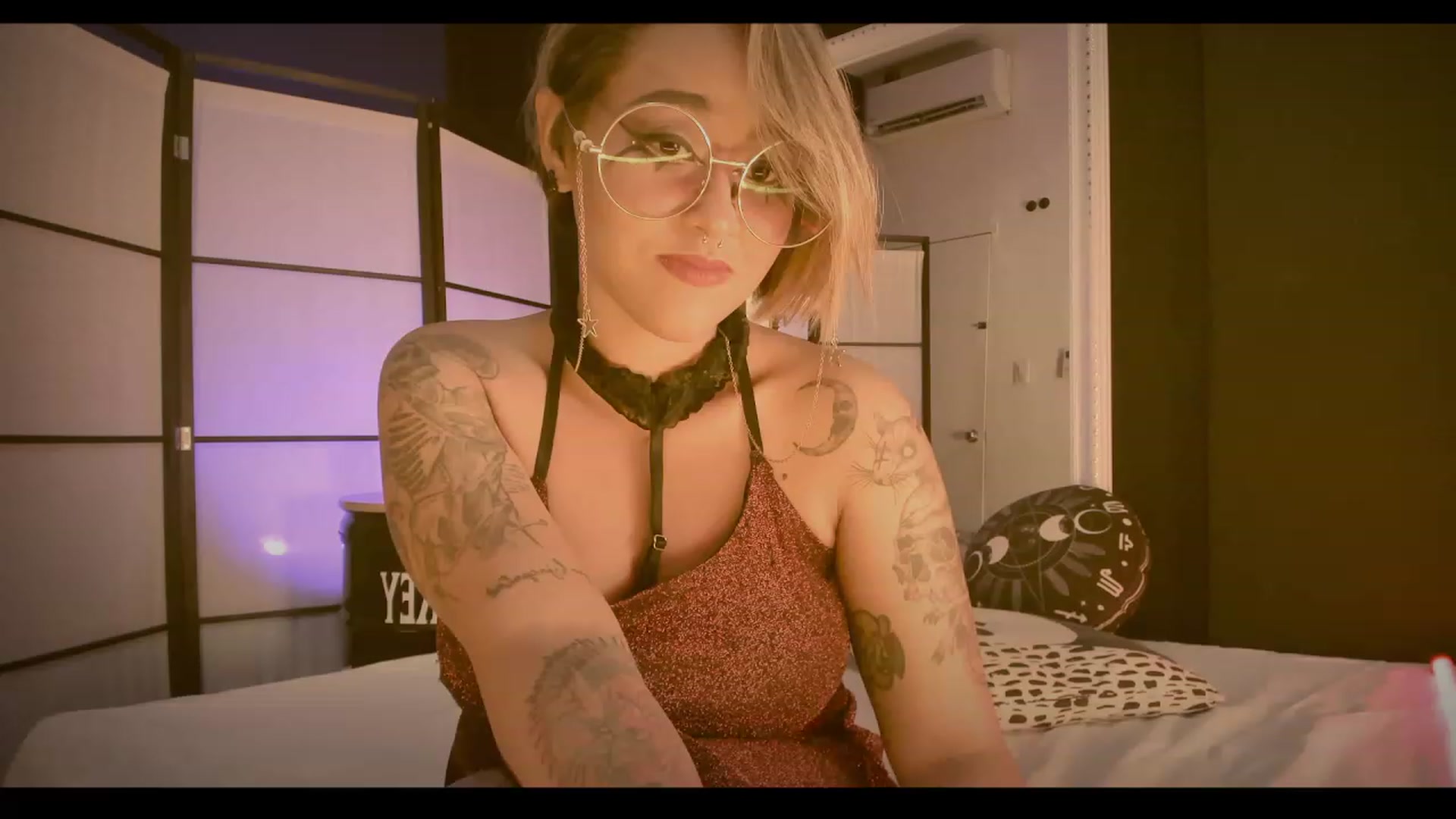 Gallery image thumbnail from AbraxxysRadio's myfreecams stream on, 05/07/2023, 18:51 image 19 of 20