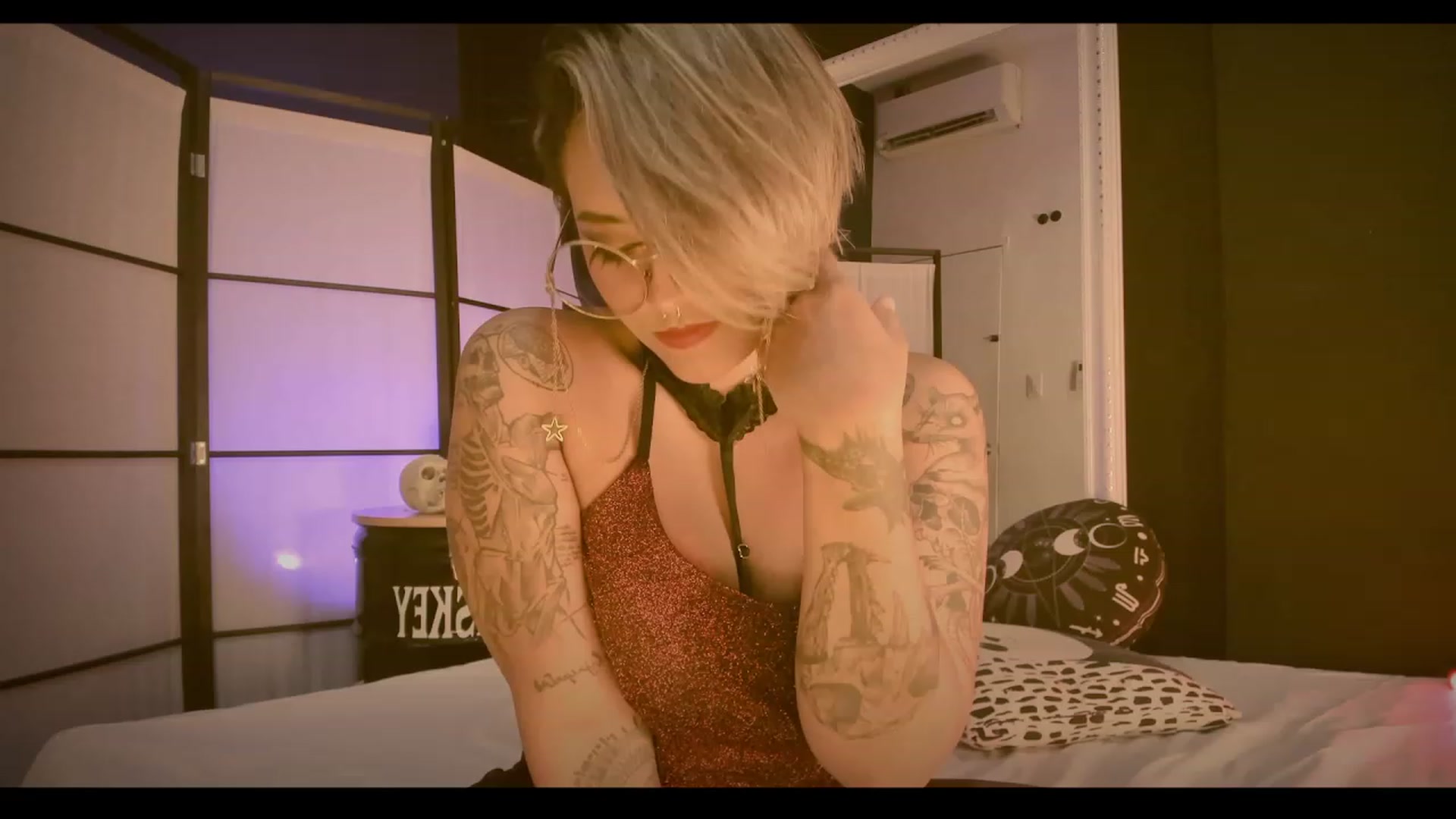 Gallery image thumbnail from AbraxxysRadio's myfreecams stream on, 05/07/2023, 18:51 image 3 of 20