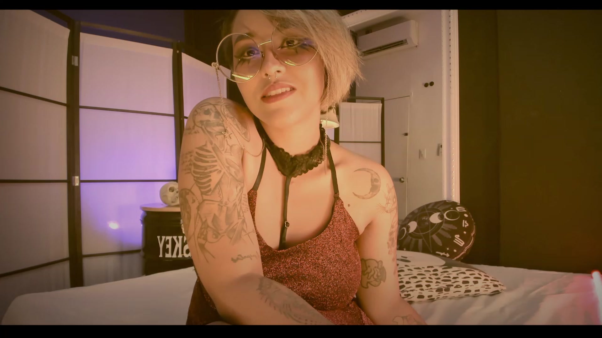 Gallery image thumbnail from AbraxxysRadio's myfreecams stream on, 05/07/2023, 18:51 image 18 of 20