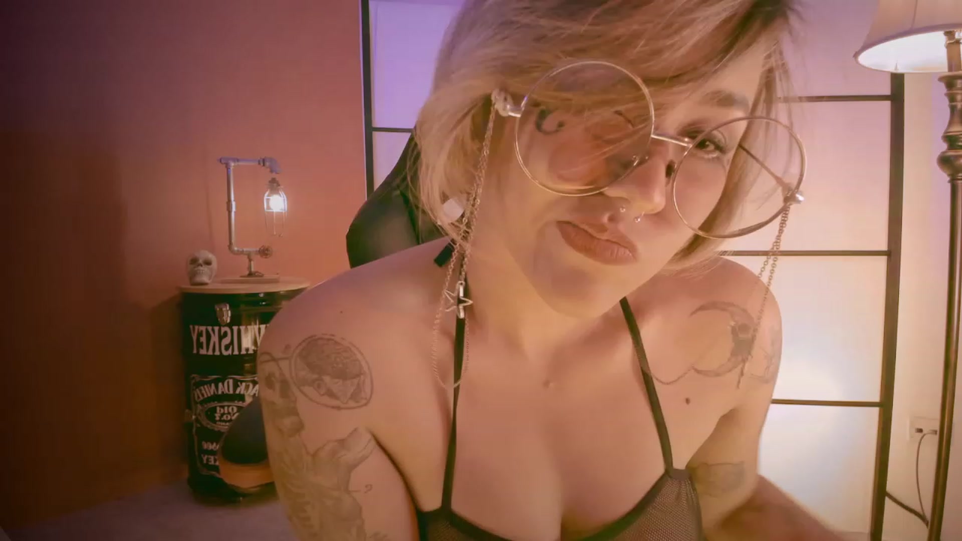 Gallery image thumbnail from AbraxxysRadio's myfreecams stream on, 05/12/2023, 01:33 image 1 of 20