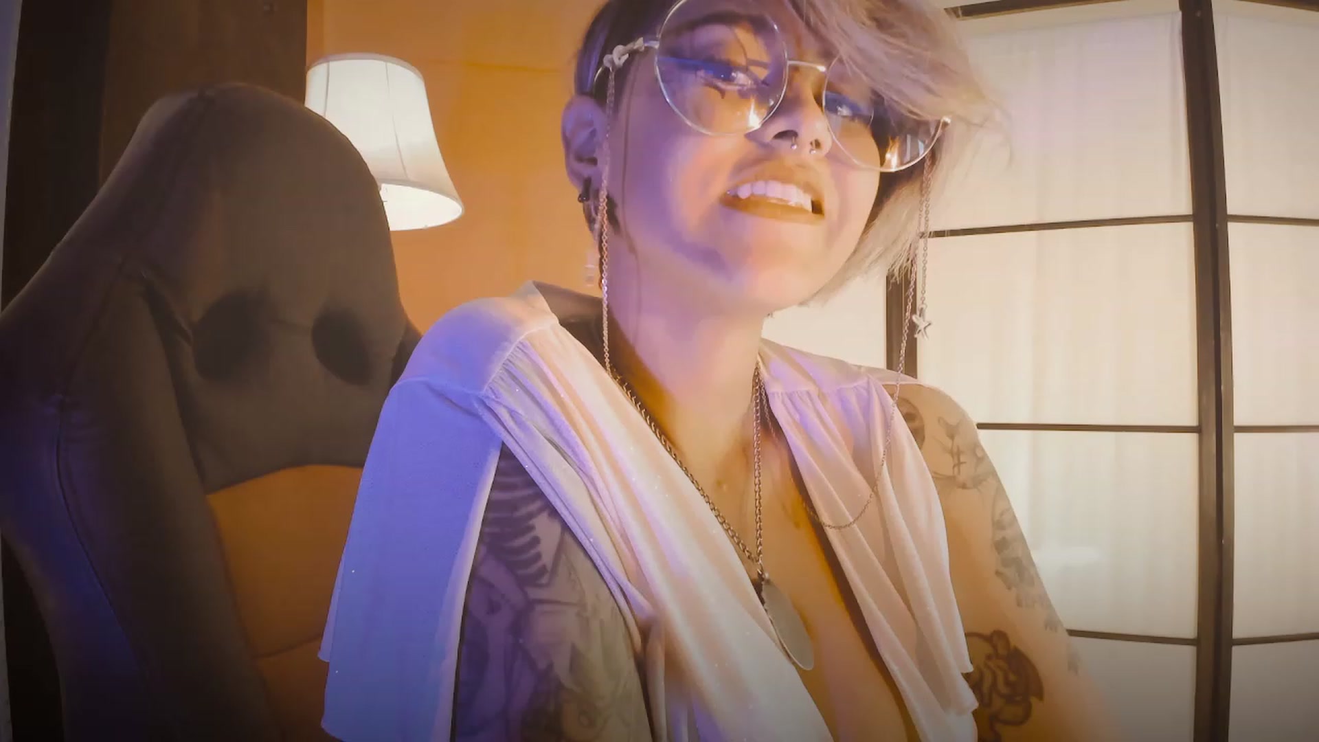 Gallery image thumbnail from AbraxxysRadio's myfreecams stream on, 05/14/2023, 20:25 image 17 of 20