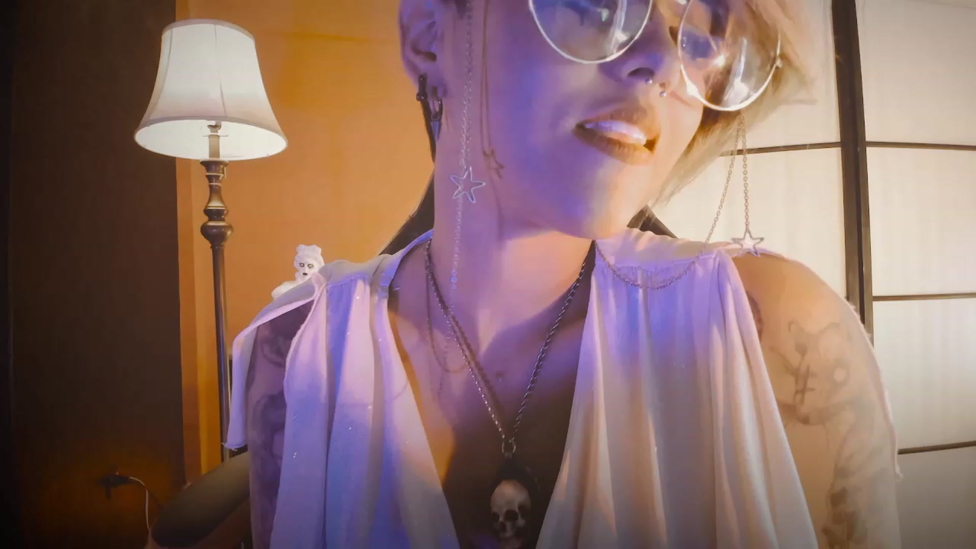 Gallery image thumbnail from AbraxxysRadio's myfreecams stream on, 05/14/2023, 20:25 image 2 of 20